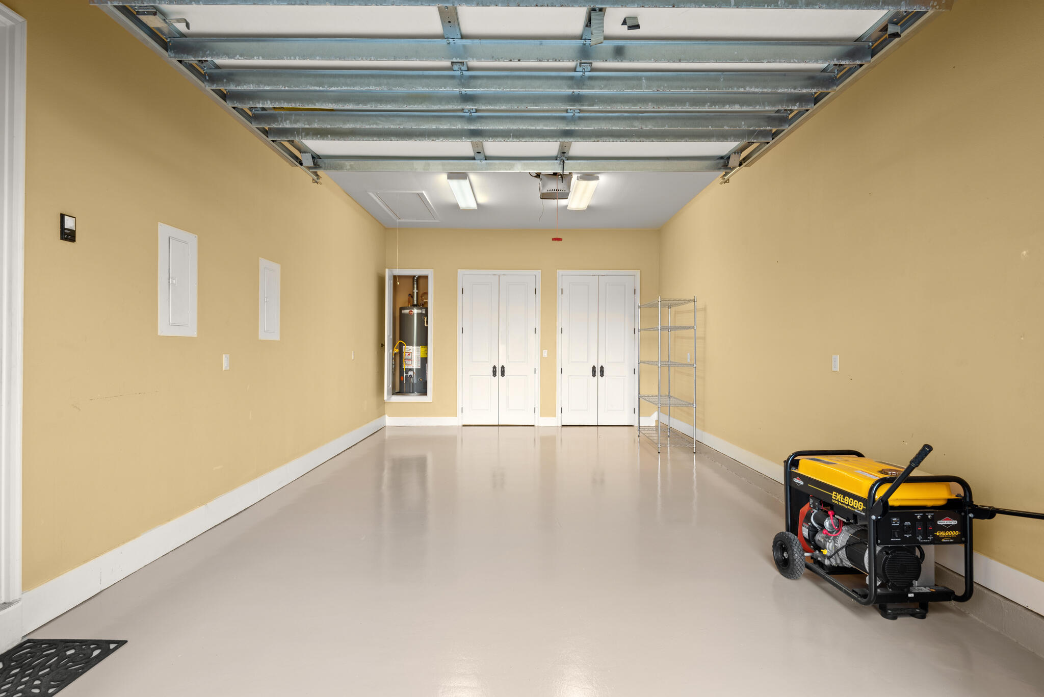 SOVEREIGN ISLE - Residential