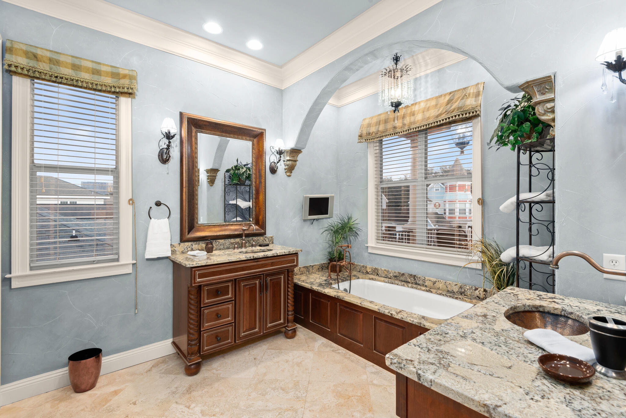 SOVEREIGN ISLE - Residential