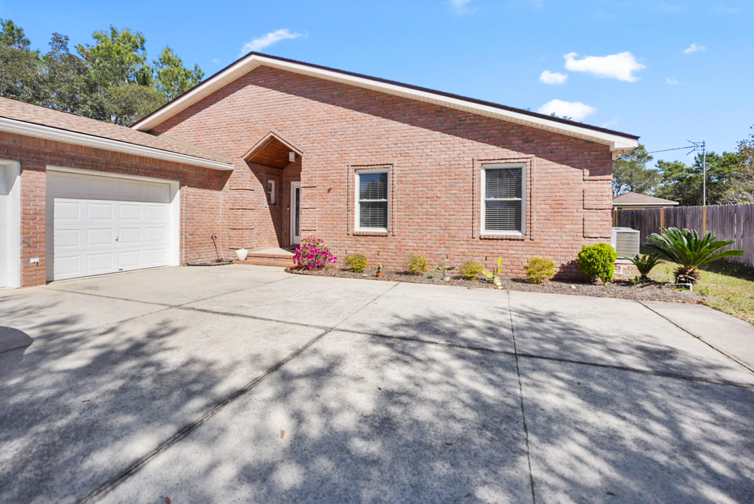 NAVARRE FIRST ADD - Residential