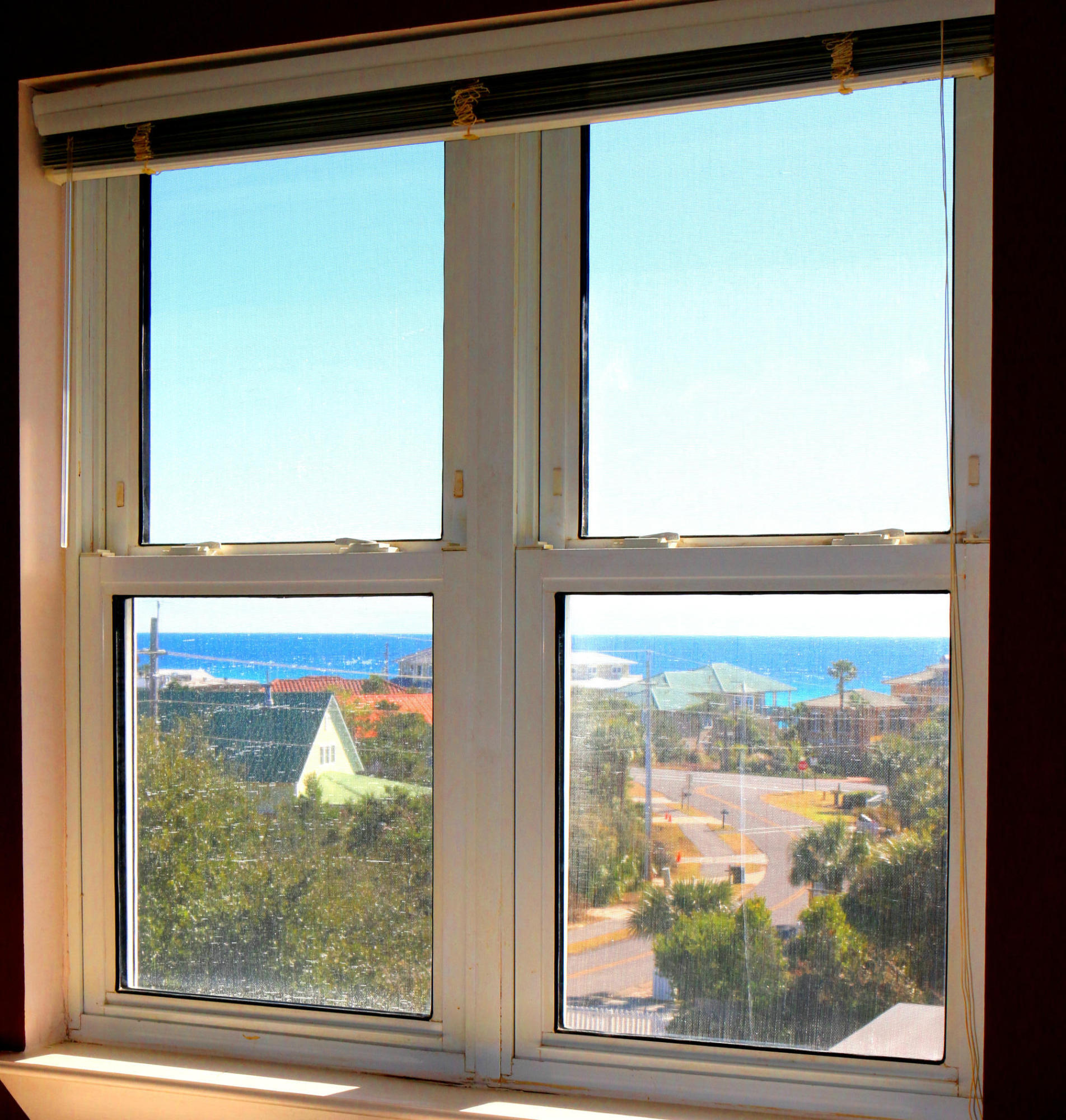 CALYPSO POINTE - Residential