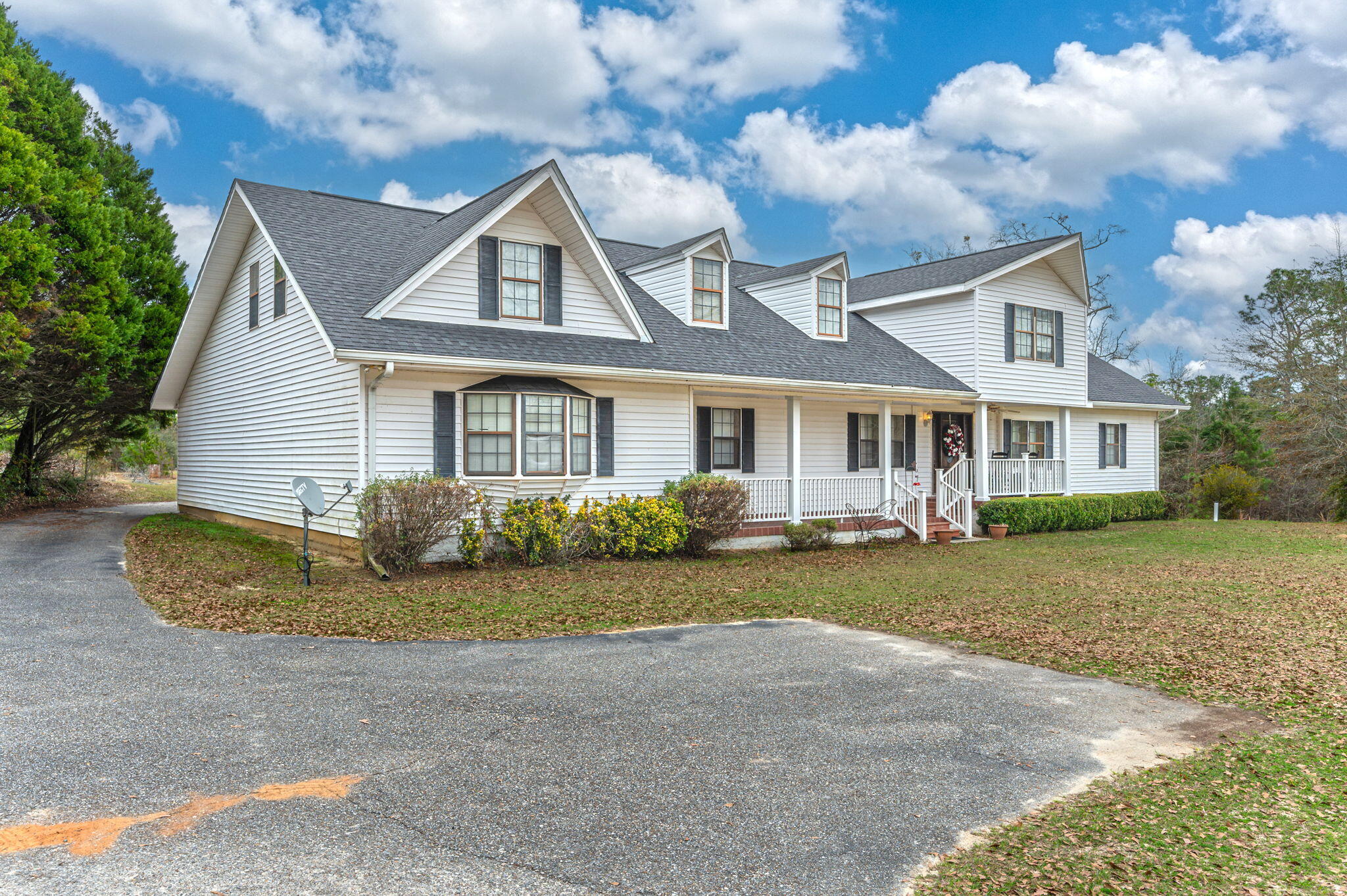 CASH ONLY SALE! Discover endless possibilities in this thoughtfully positioned 3-bedroom, 2.5-bathroom home nestled on nearly 5 acres of peaceful Alabama countryside in Wing. This surprising property masterfully disguises its mobile home origins with an exterior that commands attention and curb appeal. Inside, generous room dimensions and abundant storage solutions await your personal touch. The versatile family room offers flexibility as a potential home office or creative space. With its attractive price point and substantial acreage, this property presents an exceptional opportunity for buyers seeking to invest in their vision. Strategic renovations could transform this spacious residence into your ideal sanctuary. for creating the home you've always imagined. Make your mark on this canvas of potential in Wing, where countryside charm meetsmodern living. Home is classified as a single-family home.