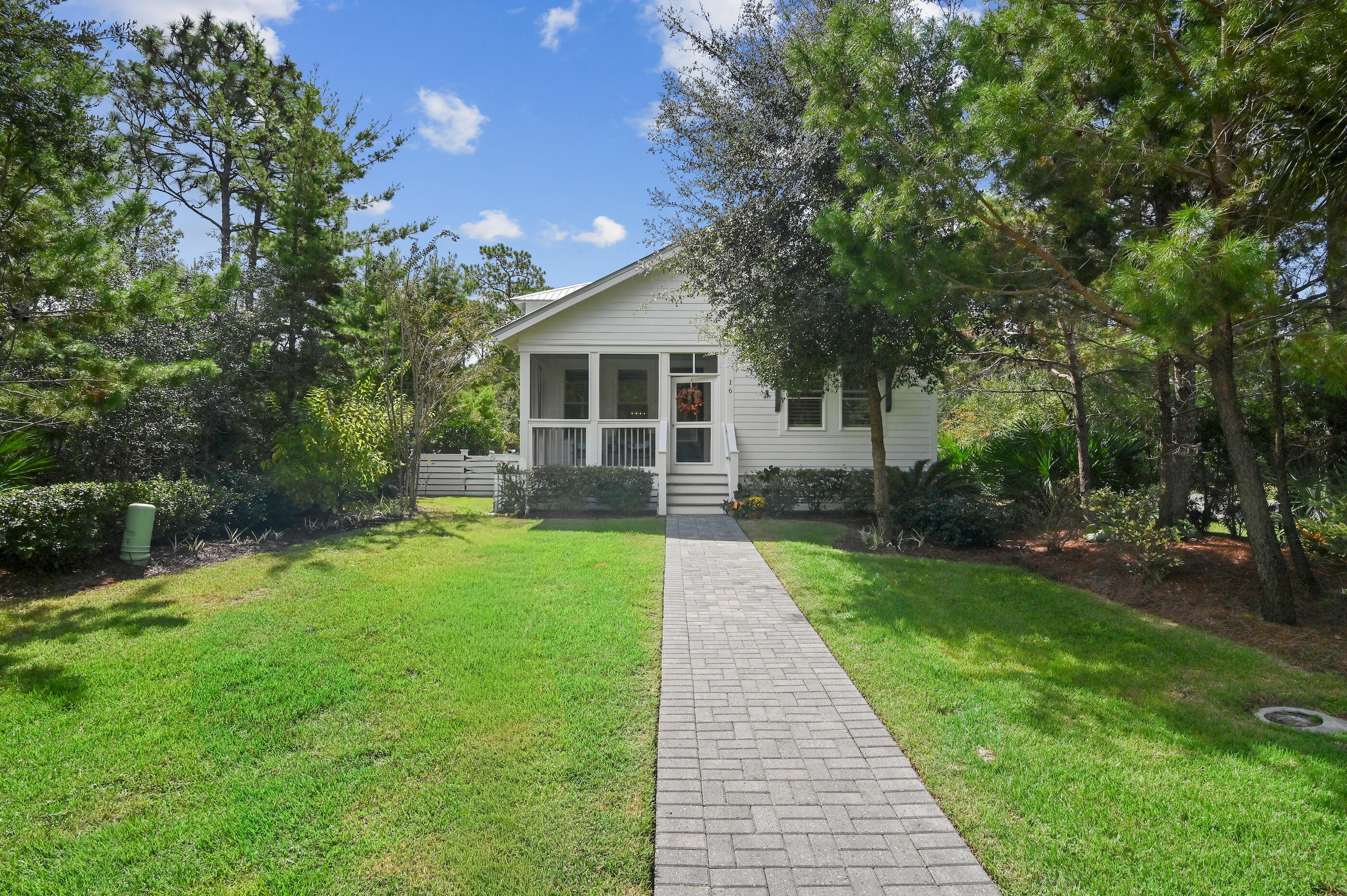 GRAYTON BAYOU - Residential