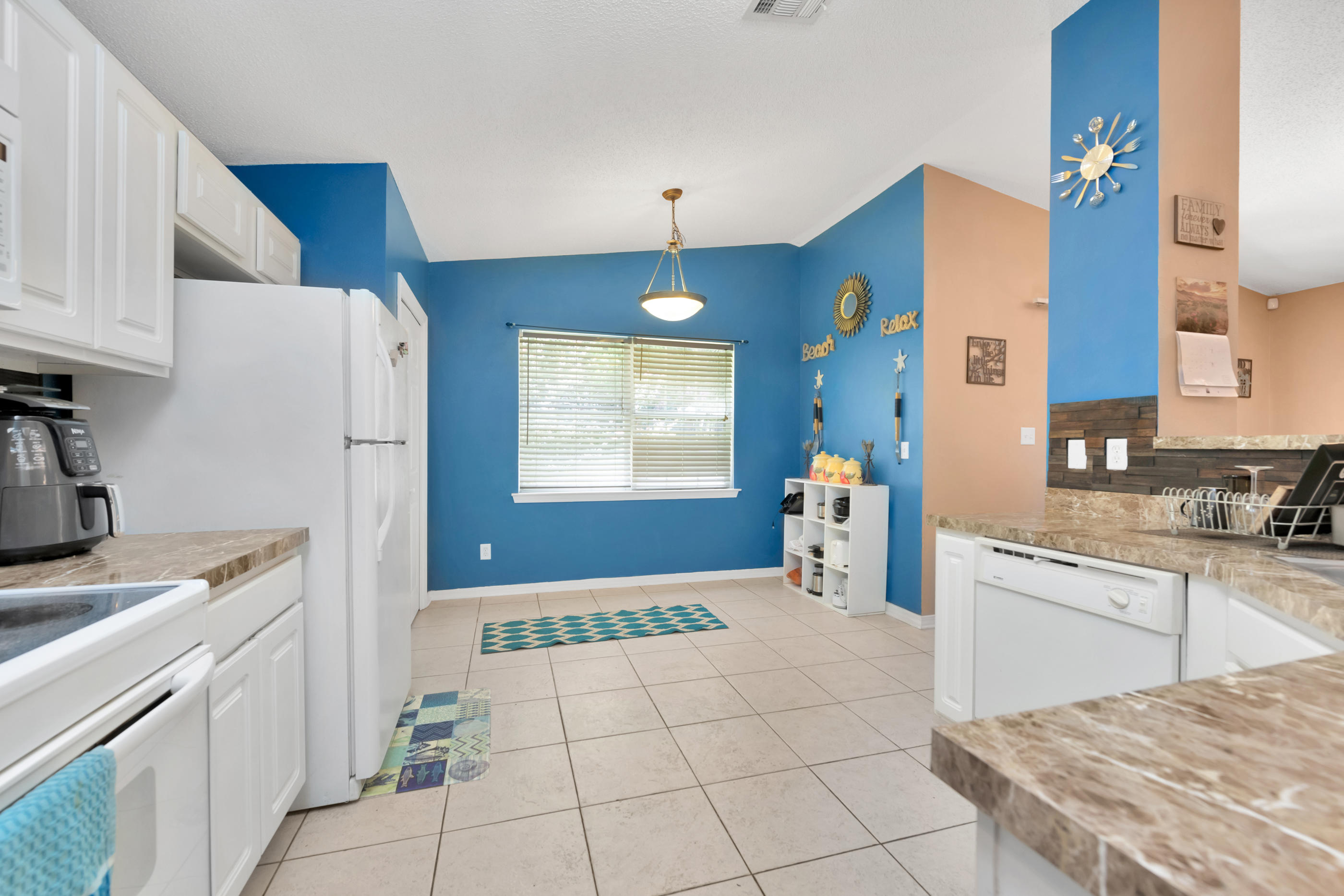 HIDDEN ESTATES - Residential