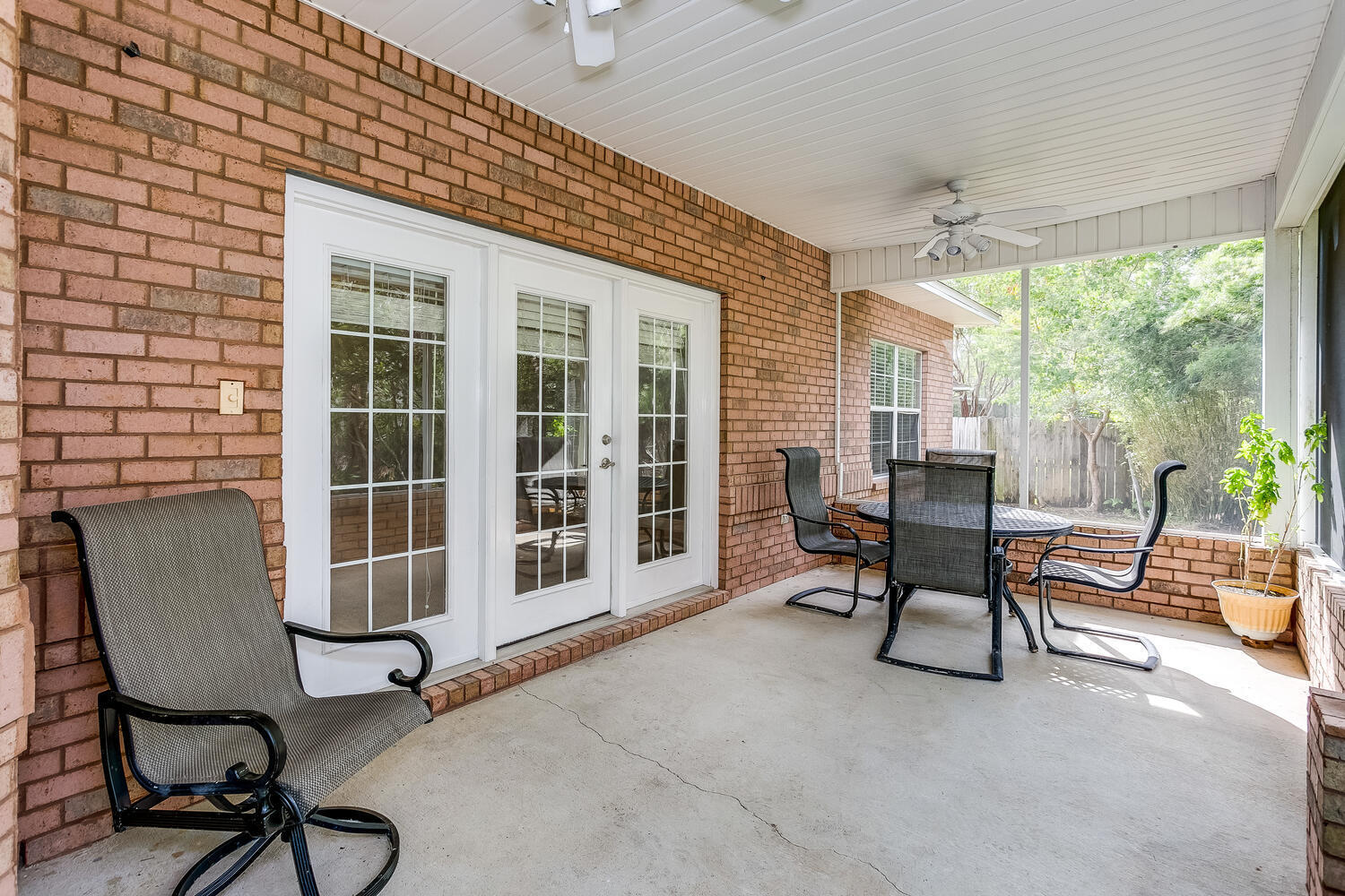 SOUND HAMMOCK - Residential