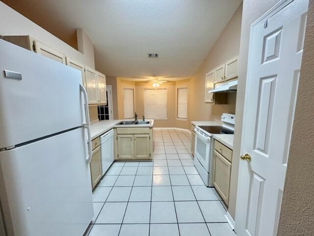 EMERALD VILLAGE S/D - Residential Lease