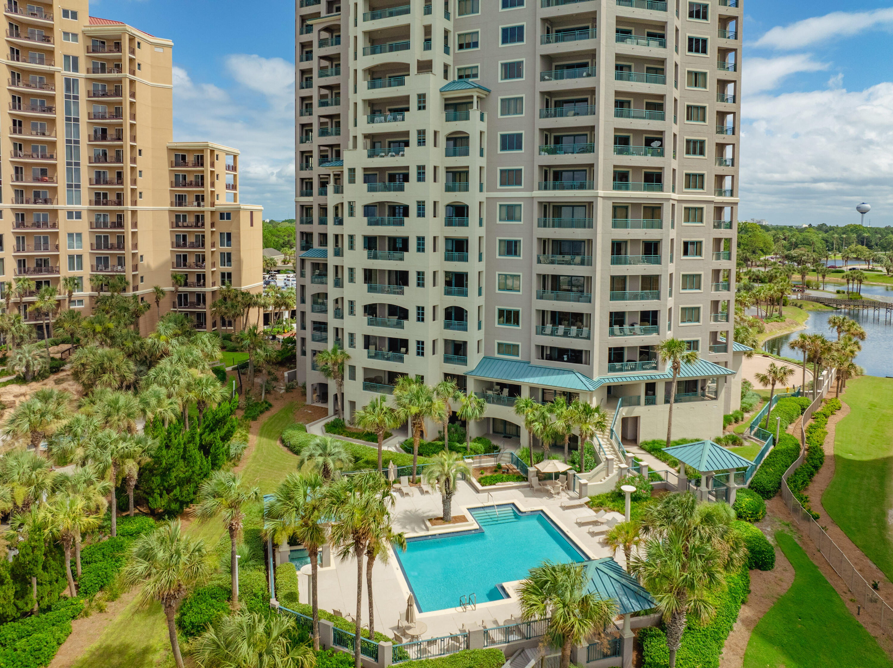 SOUTHWINDS III - Residential