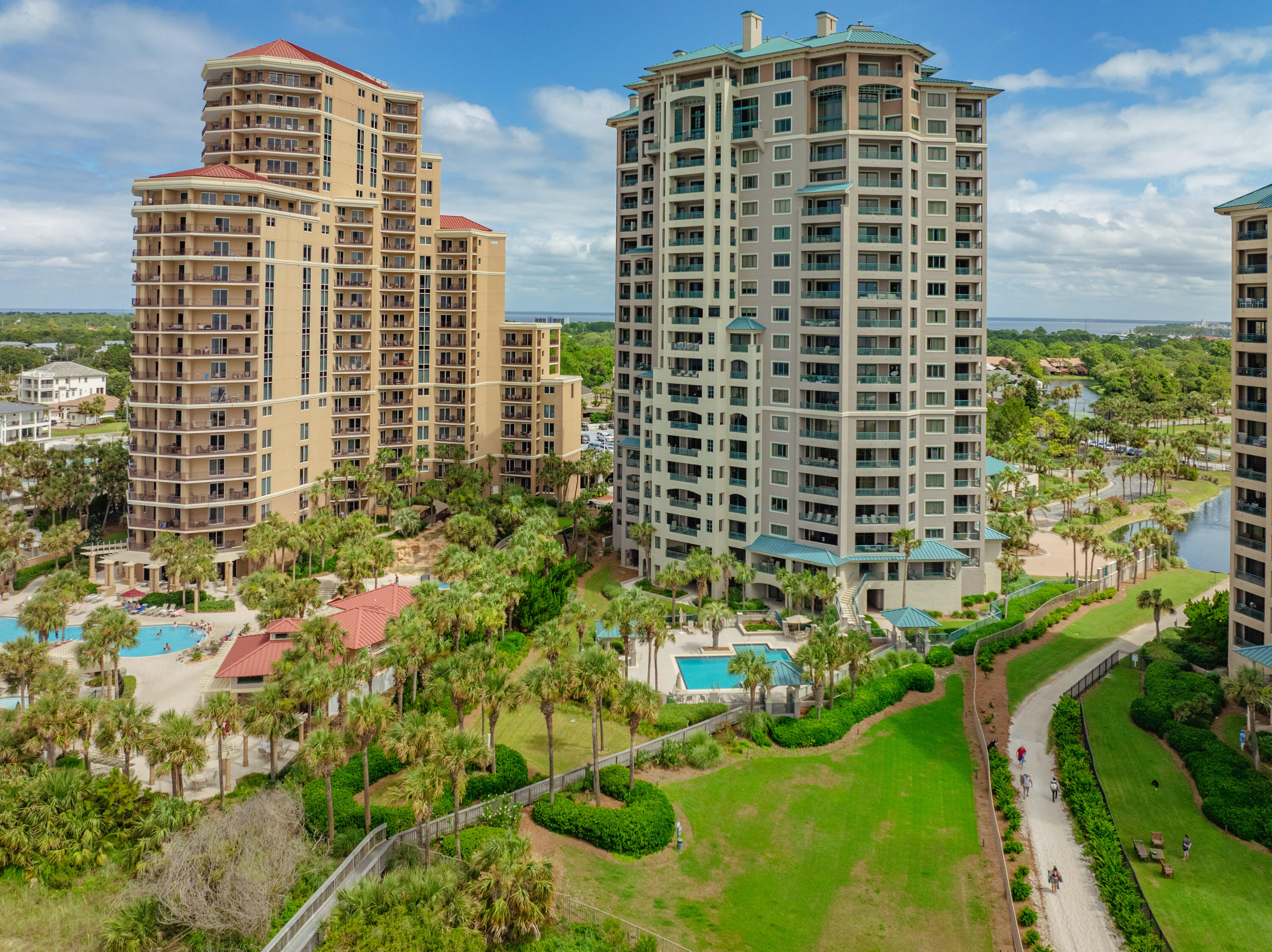 SOUTHWINDS III - Residential