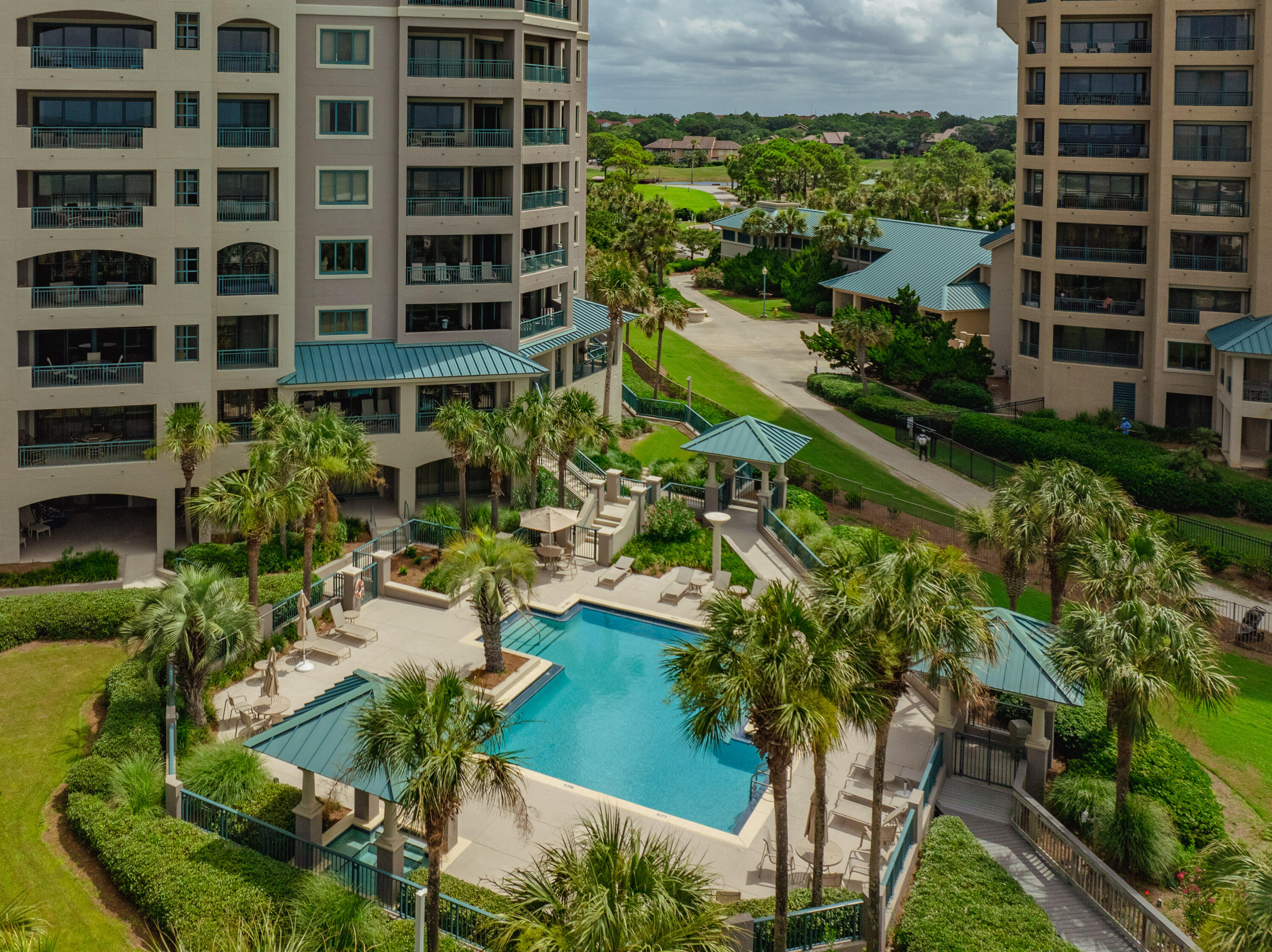 SOUTHWINDS III - Residential