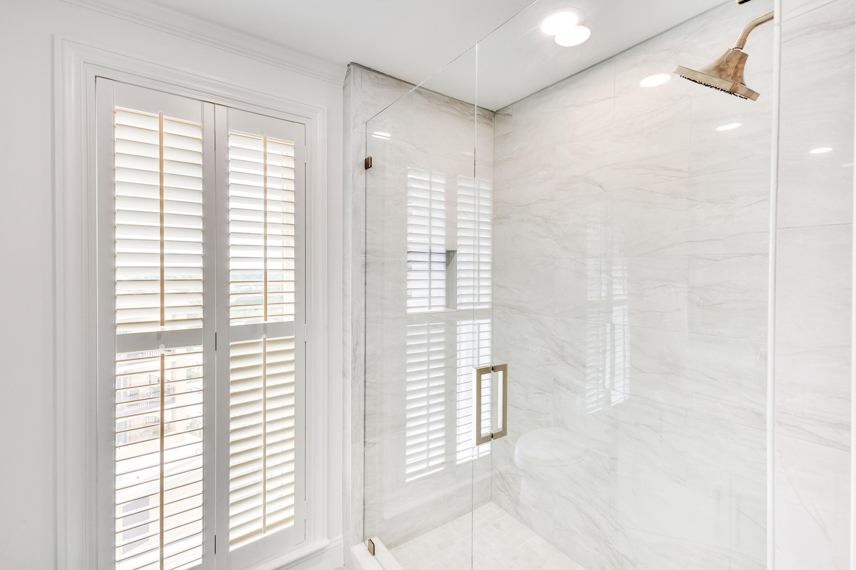 SOUTHWINDS III - Residential