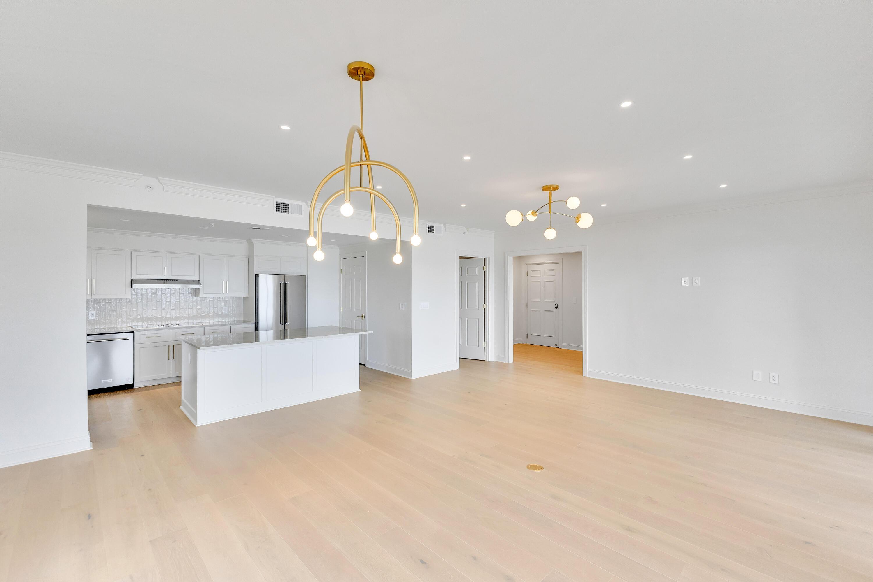 SOUTHWINDS III - Residential