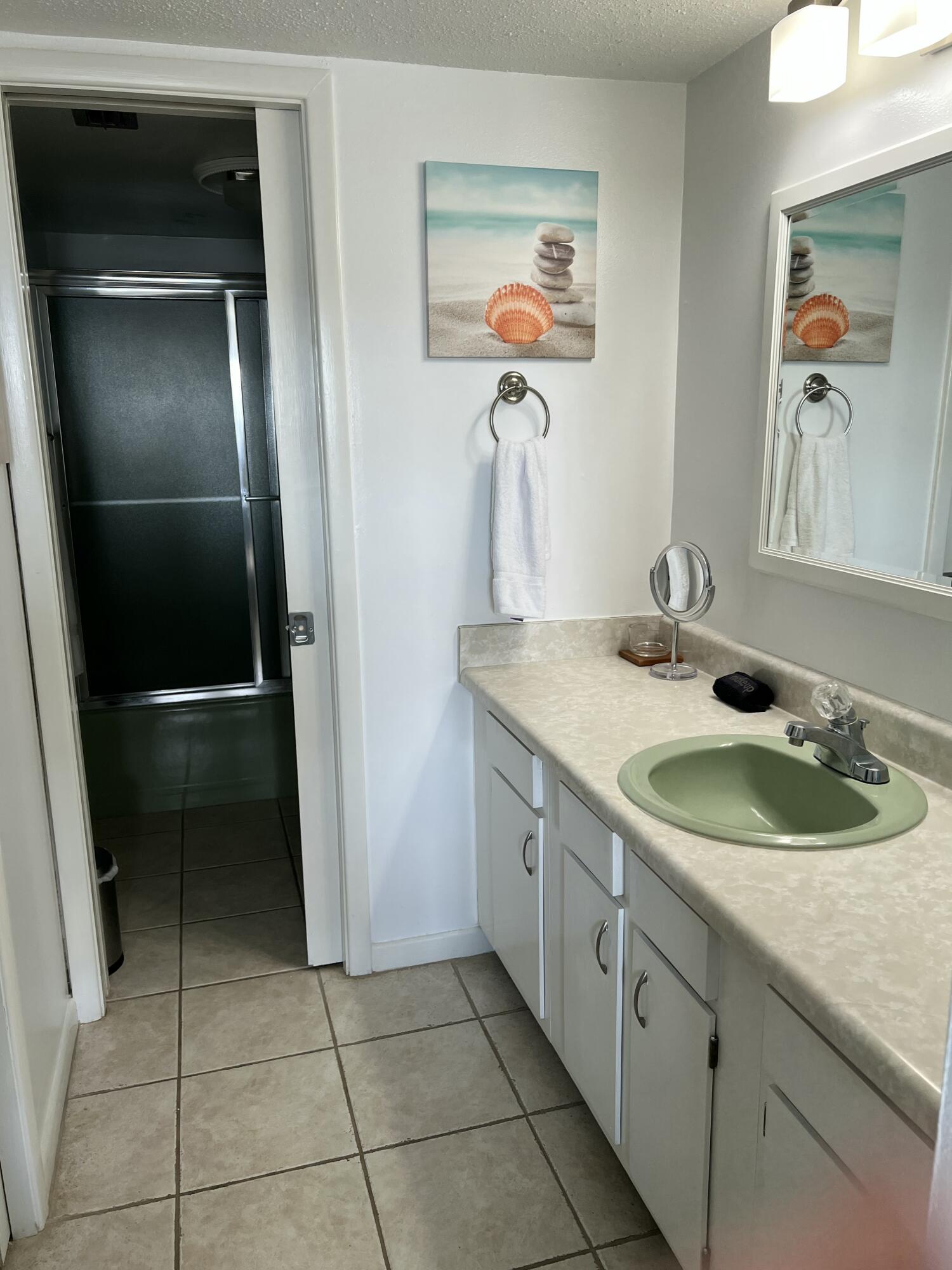 EL MATADOR CONDO - Residential