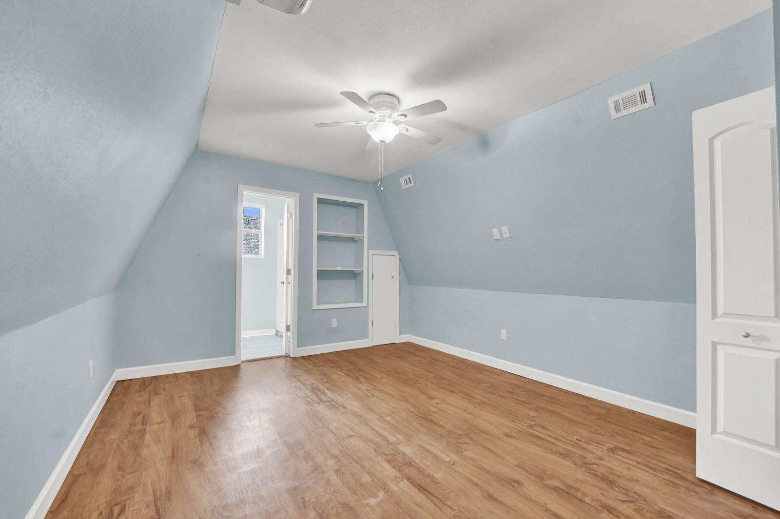 BAY POINT STUDIO VILLAS 3 CONDO - Residential