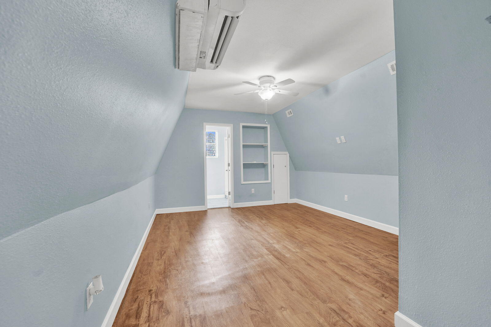 BAY POINT STUDIO VILLAS 3 CONDO - Residential