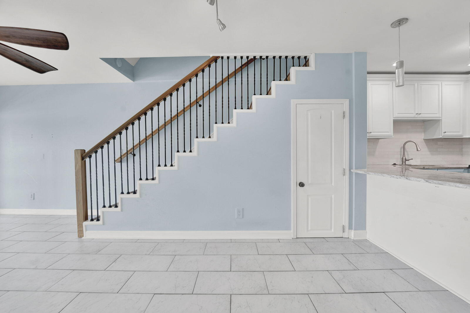 BAY POINT STUDIO VILLAS 3 CONDO - Residential