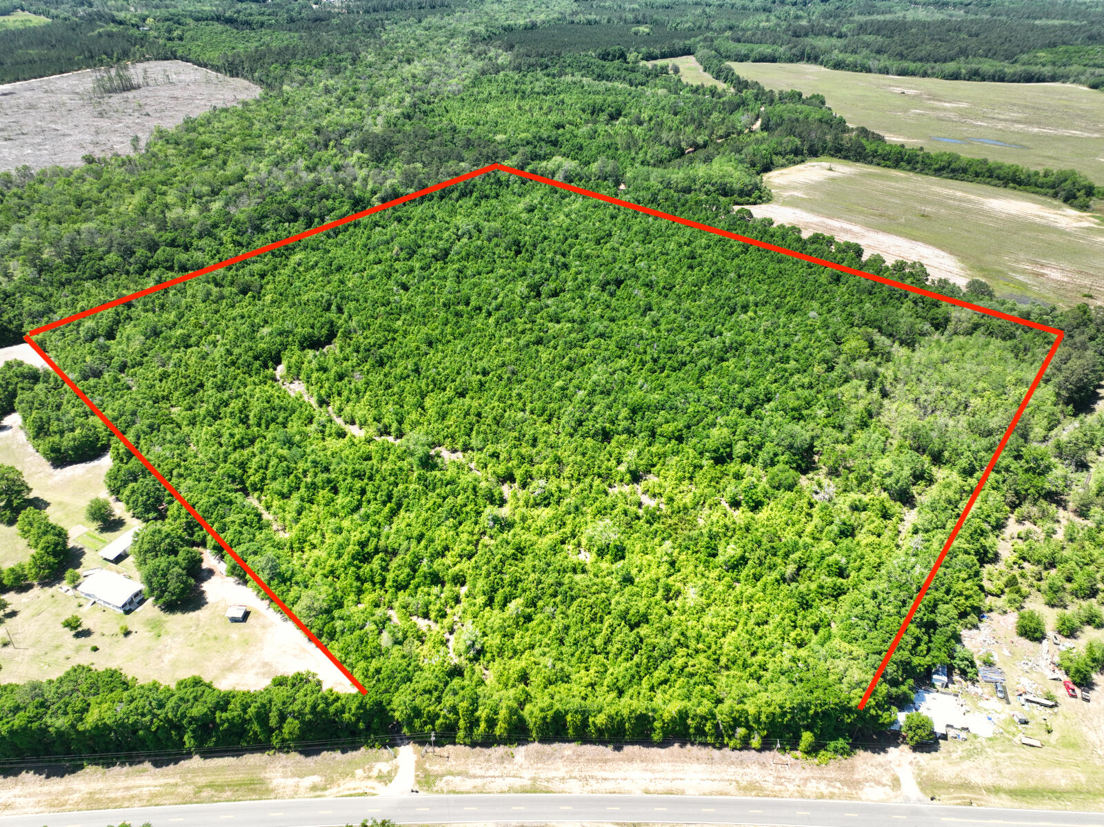 METES & BOUNDS - Land