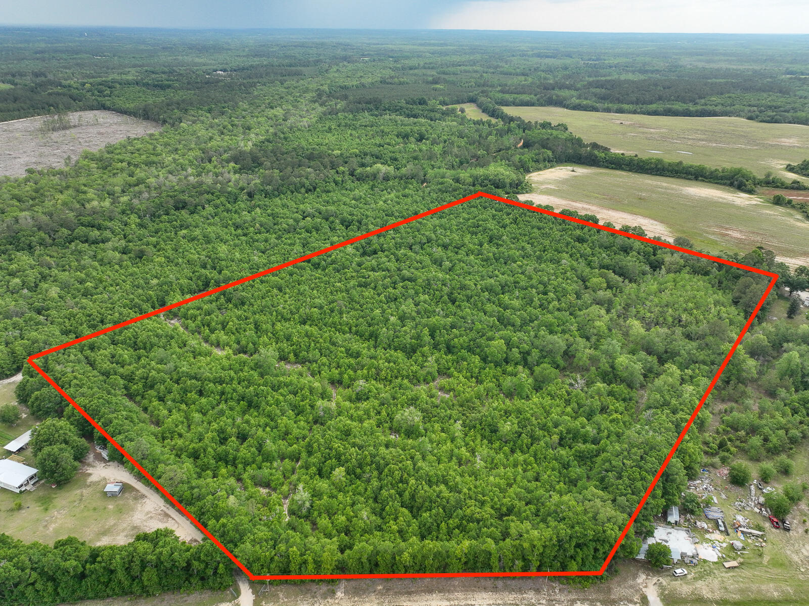 METES & BOUNDS - Land