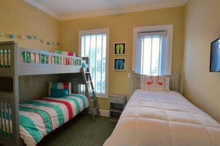 SUMMER PLACE - Residential