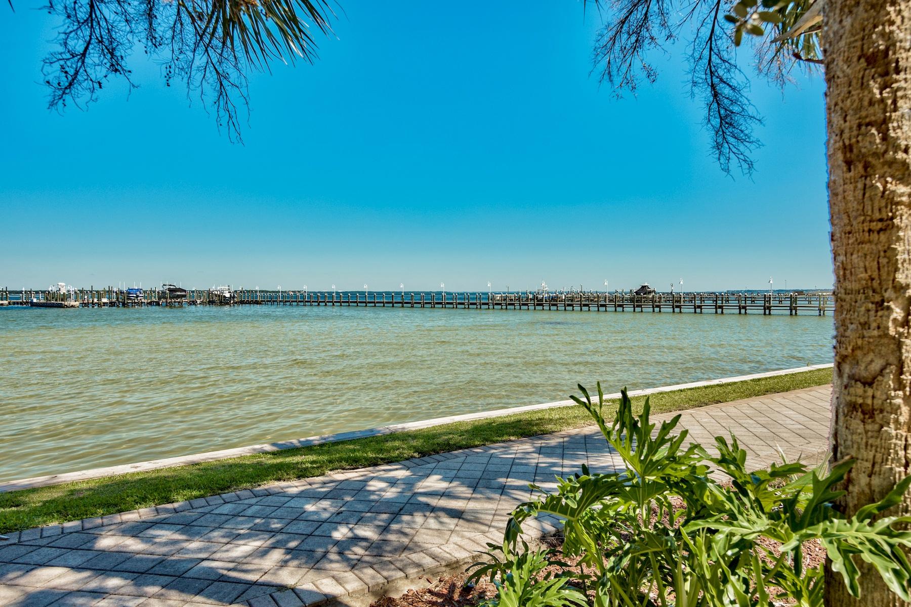 DESTIN WEST BEACH & BAY RESORT-GULFSIDE - Residential