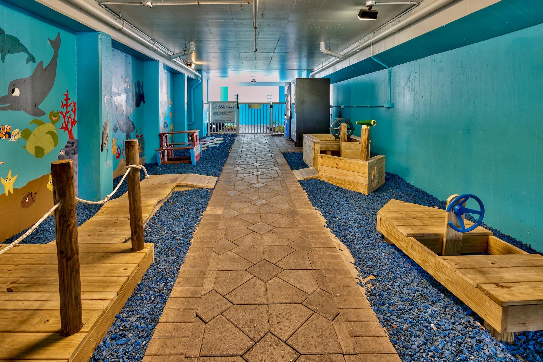 DESTIN WEST BEACH & BAY RESORT-GULFSIDE - Residential