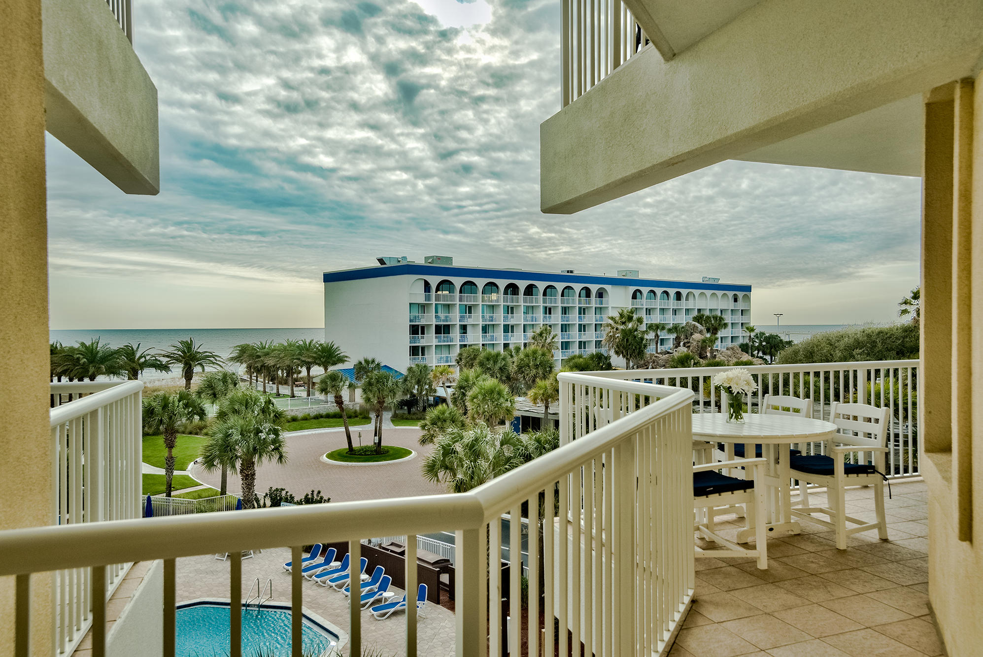 DESTIN WEST BEACH & BAY RESORT-GULFSIDE - Residential