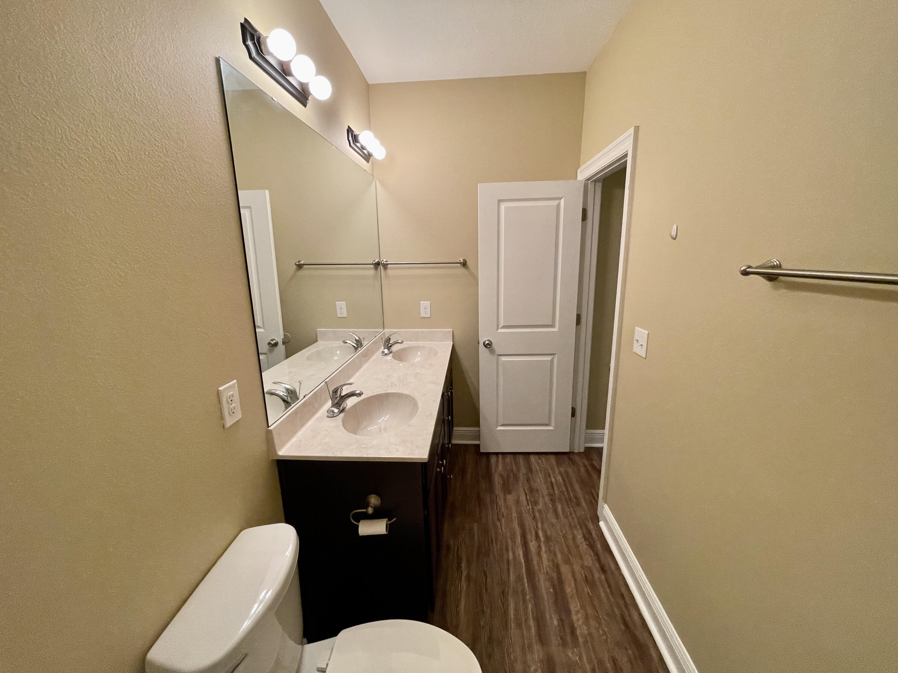 BAYOU WALK VILLAS WEST - Residential