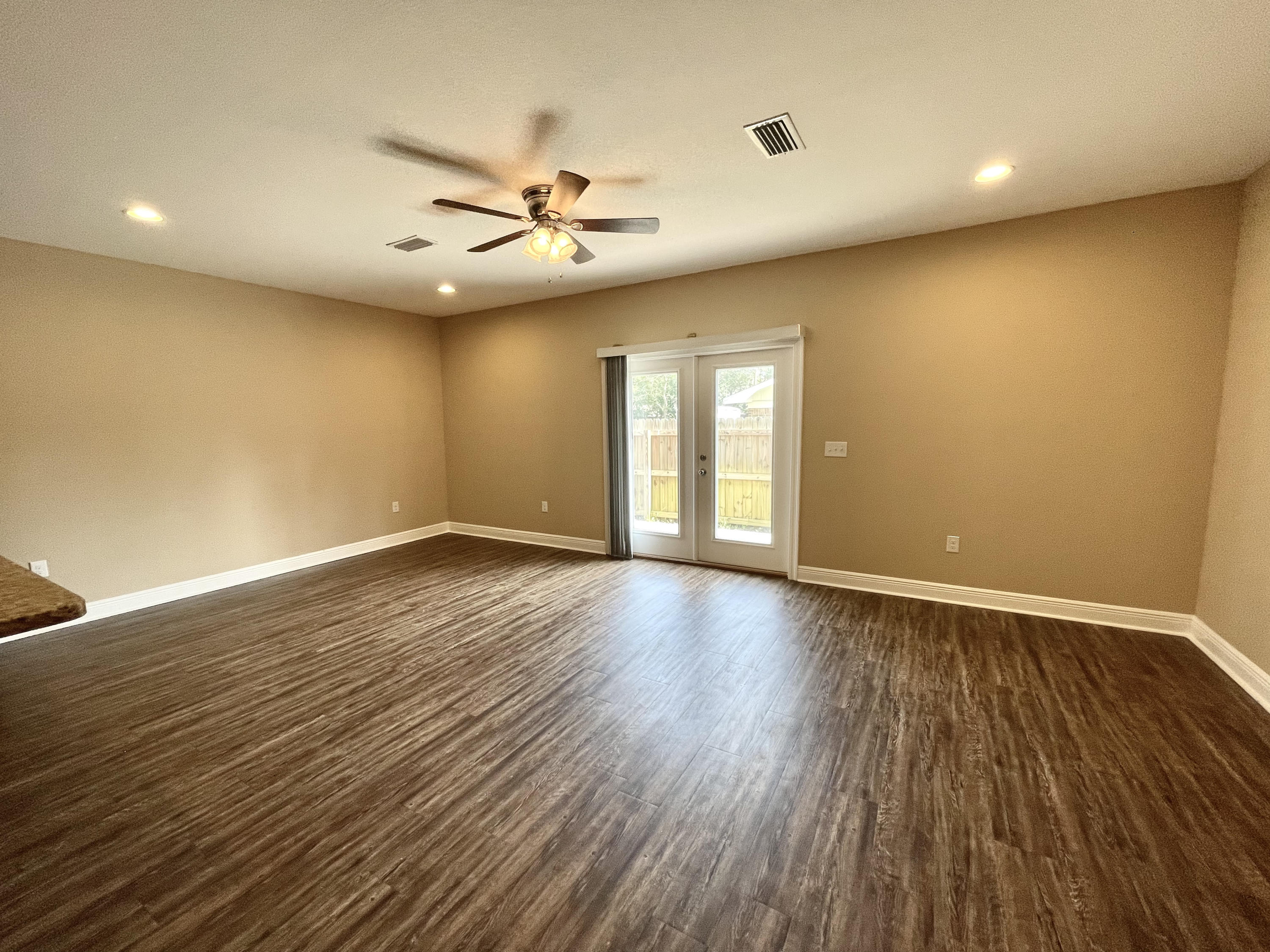 BAYOU WALK VILLAS WEST - Residential