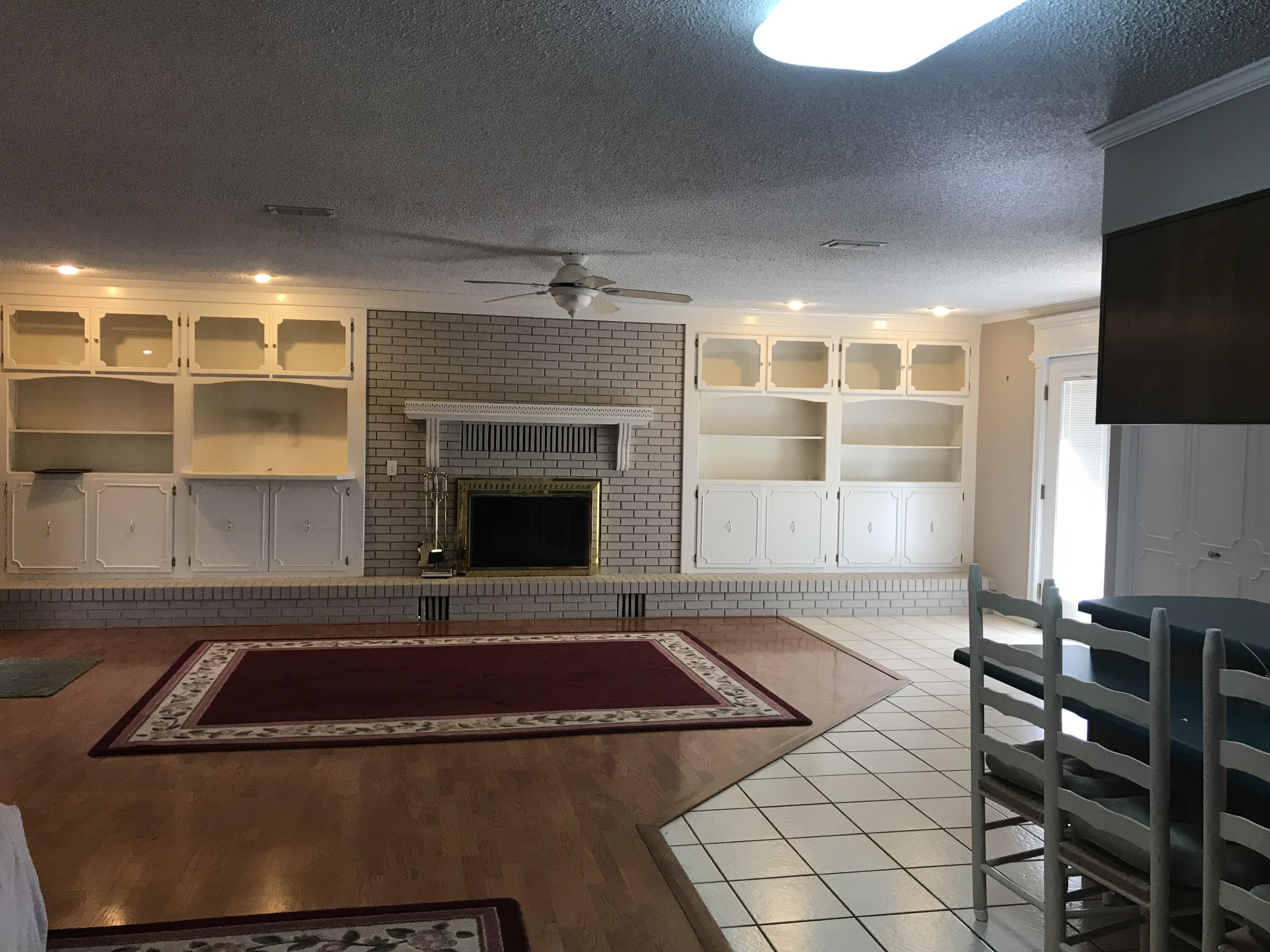 ADAMS POWELL - Residential Lease