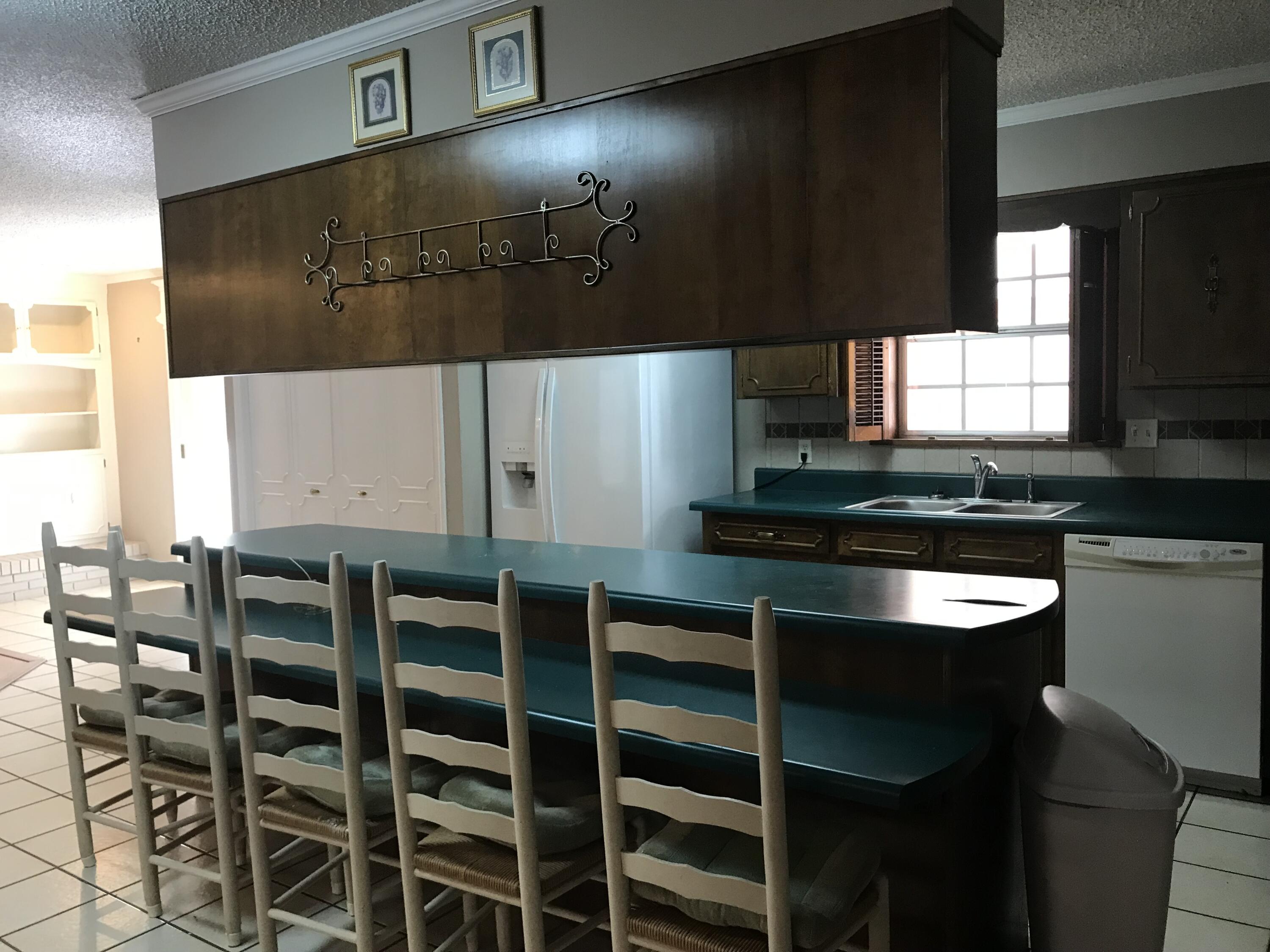 ADAMS POWELL - Residential Lease