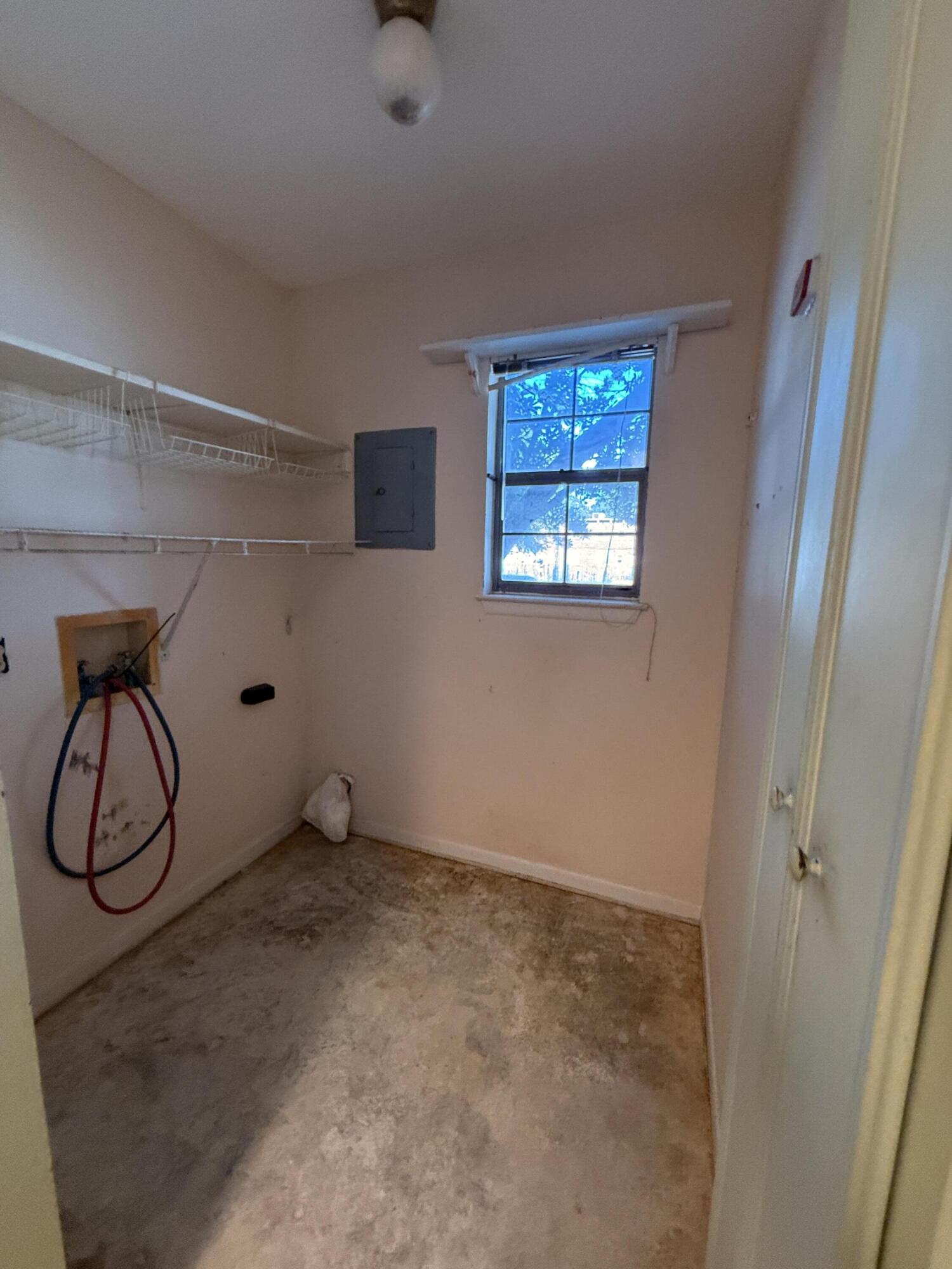 WOODHAM MANOR 3RD ADDN - Residential