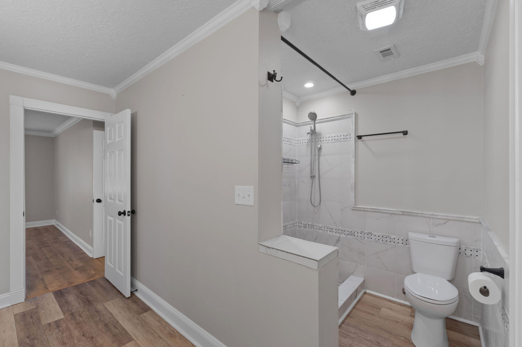 CAROL ANNE MANOR 1ST ADDN - Residential