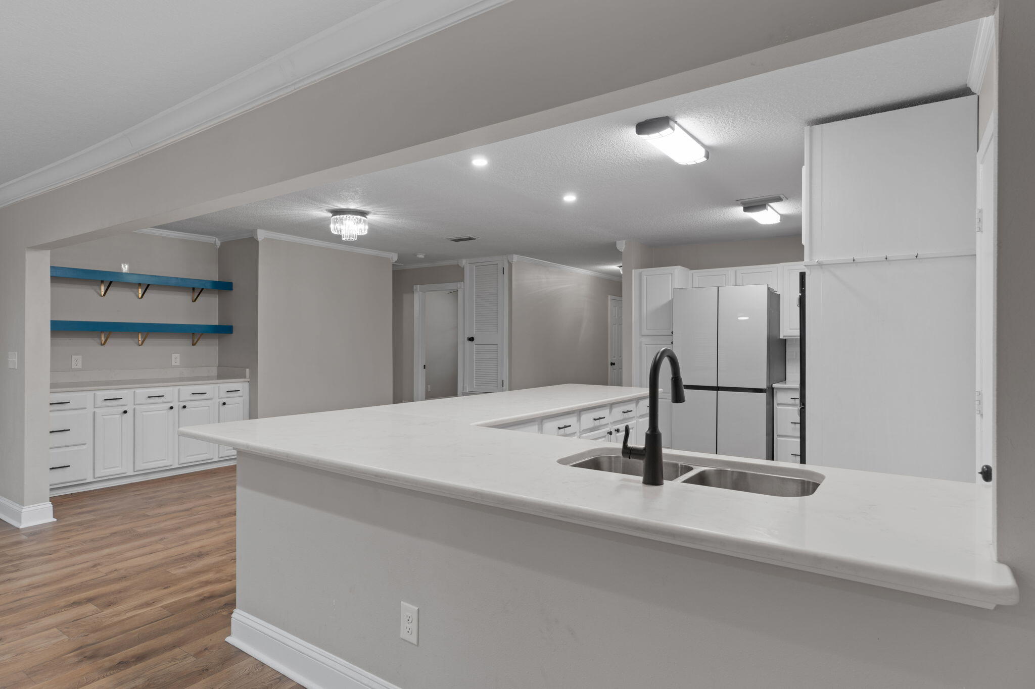 CAROL ANNE MANOR 1ST ADDN - Residential
