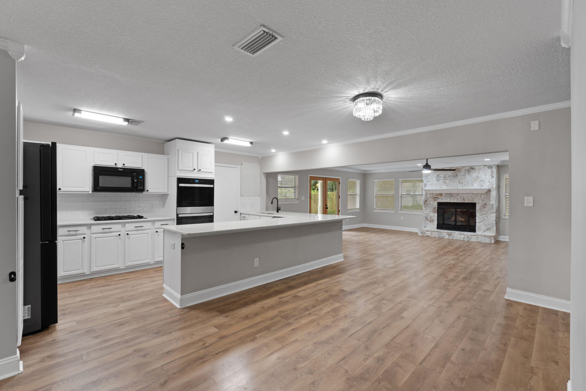 CAROL ANNE MANOR 1ST ADDN - Residential
