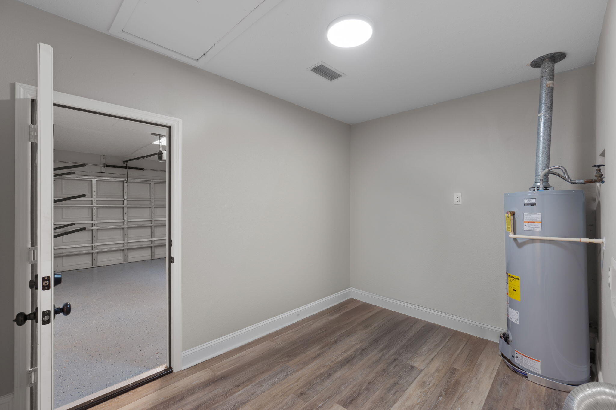 CAROL ANNE MANOR 1ST ADDN - Residential
