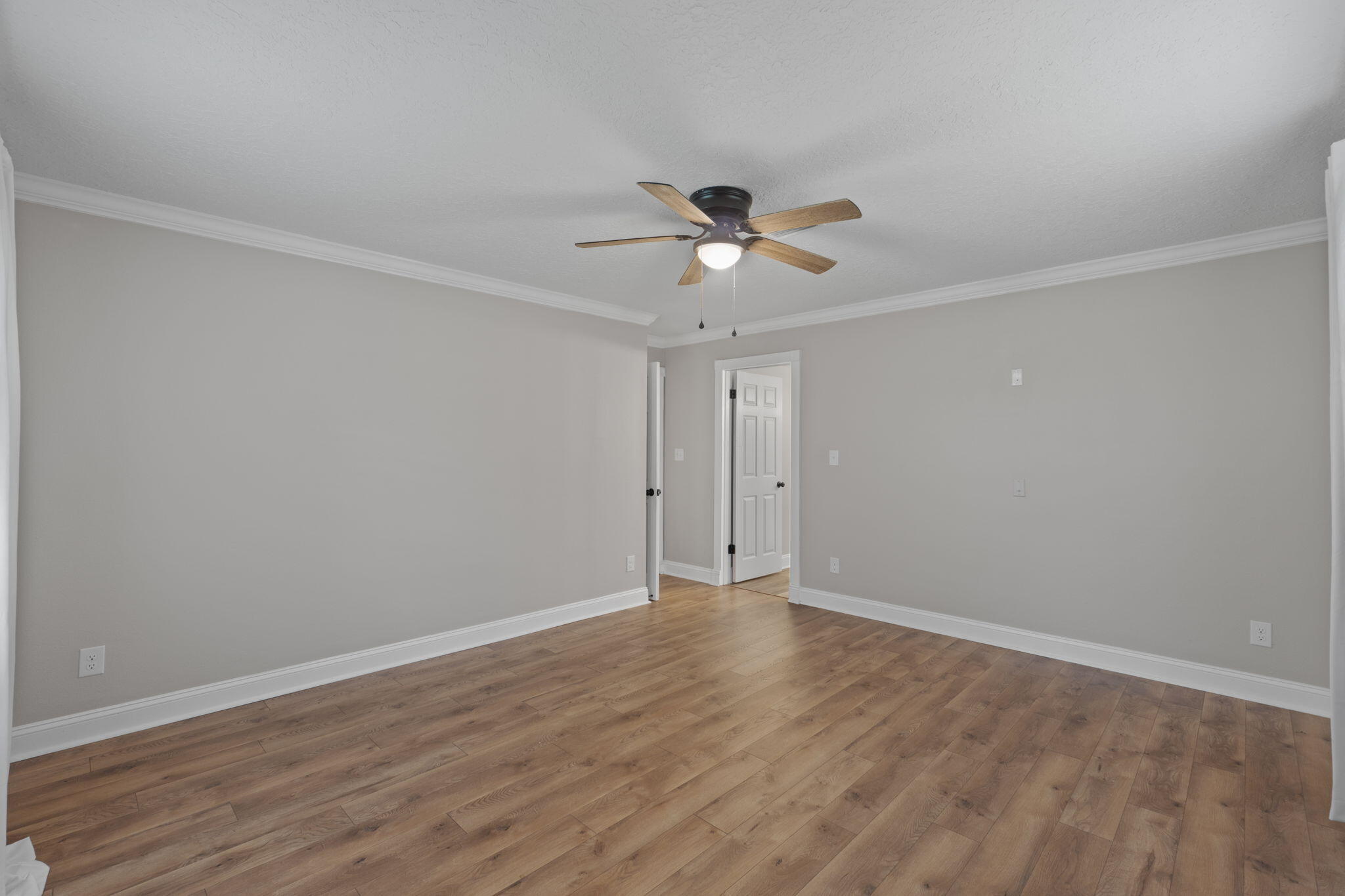 CAROL ANNE MANOR 1ST ADDN - Residential