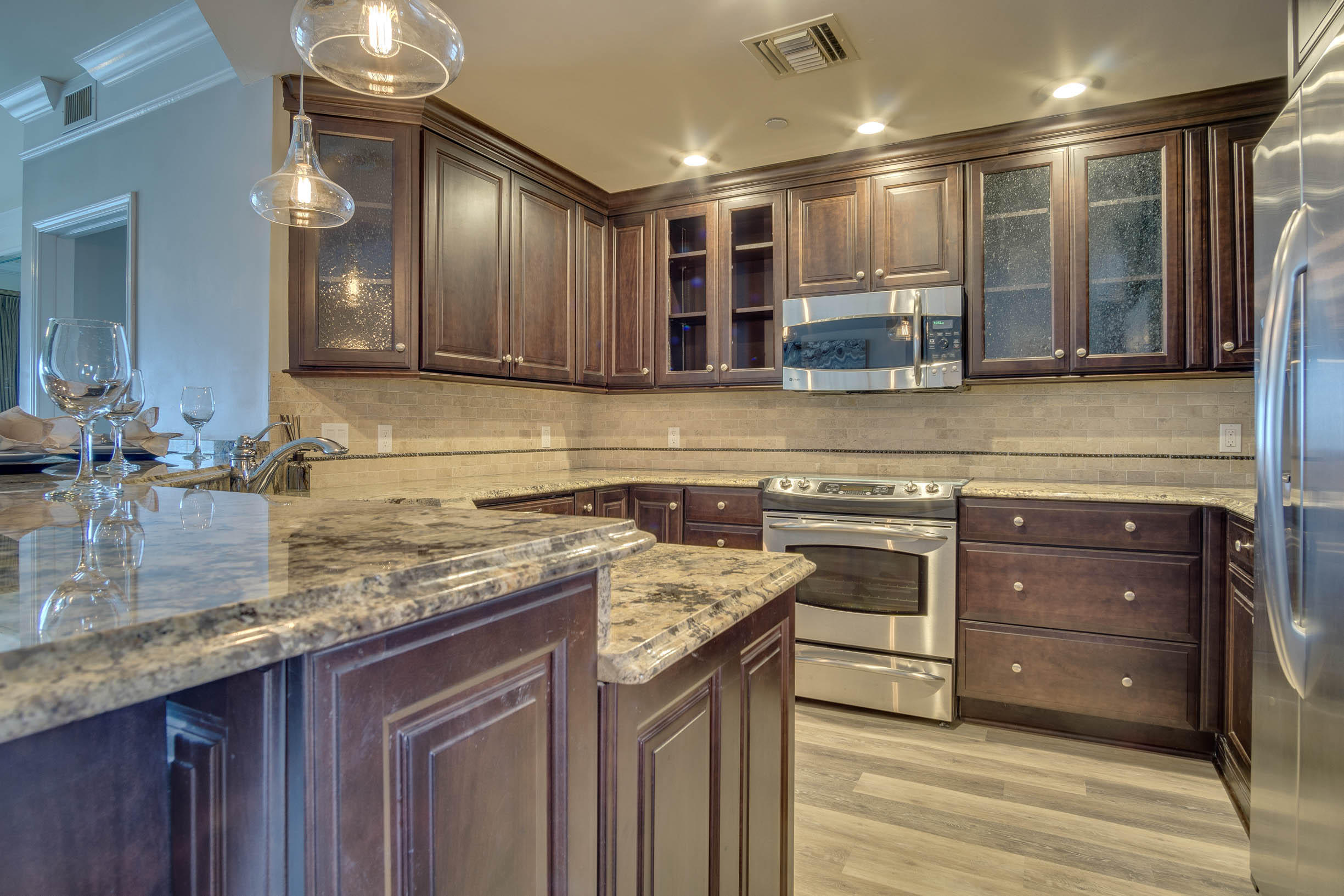 WATERVIEW TOWERS PH 2 - Residential