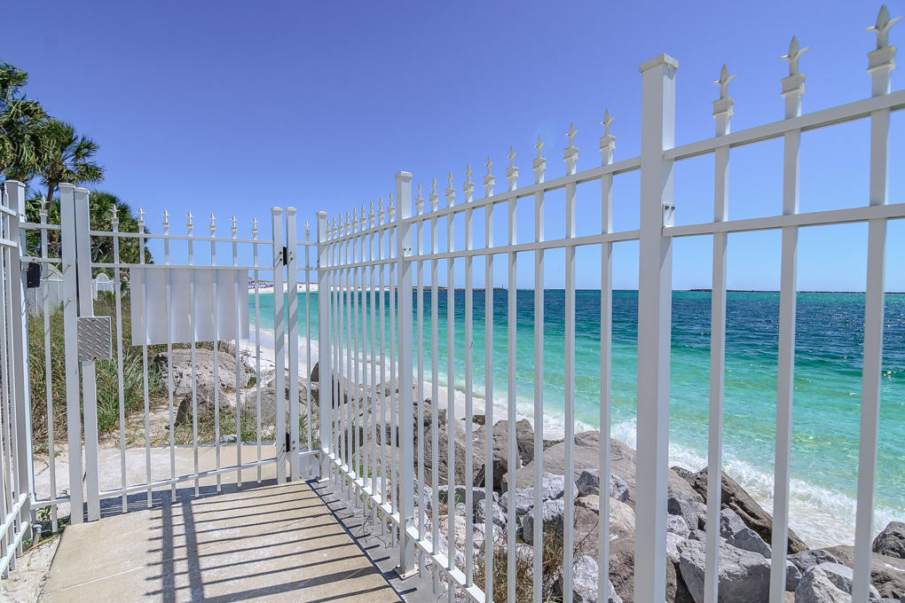 WATERVIEW TOWERS PH 2 - Residential