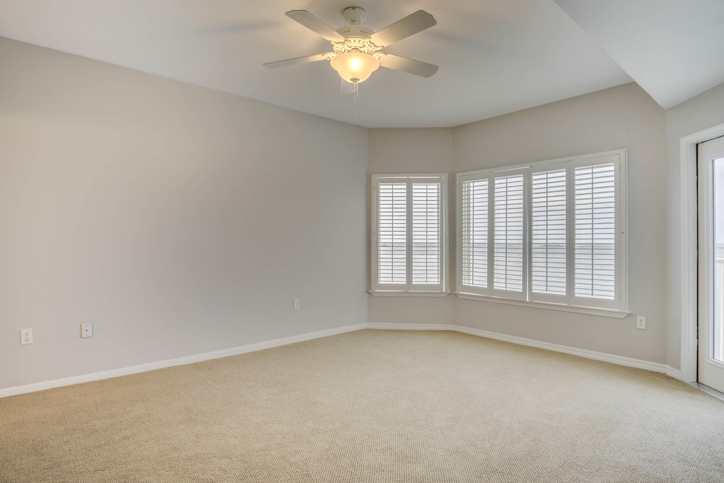 WATERVIEW TOWERS PH 2 - Residential