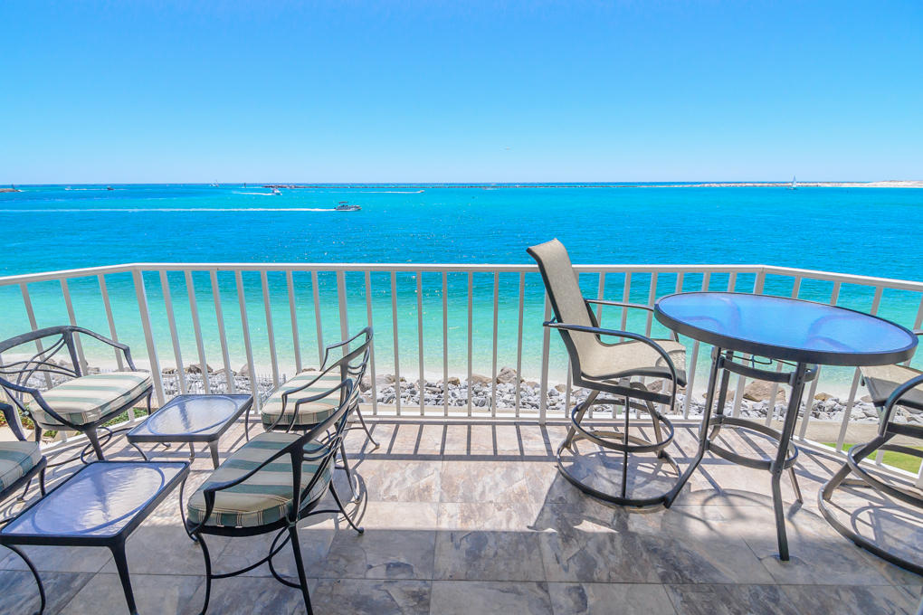 WATERVIEW TOWERS PH 2 - Residential