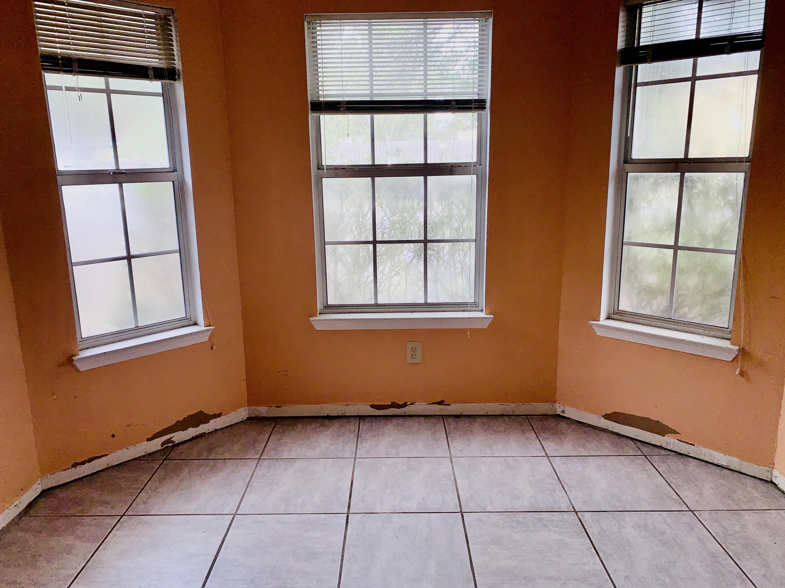 SUMMER TREE - Residential