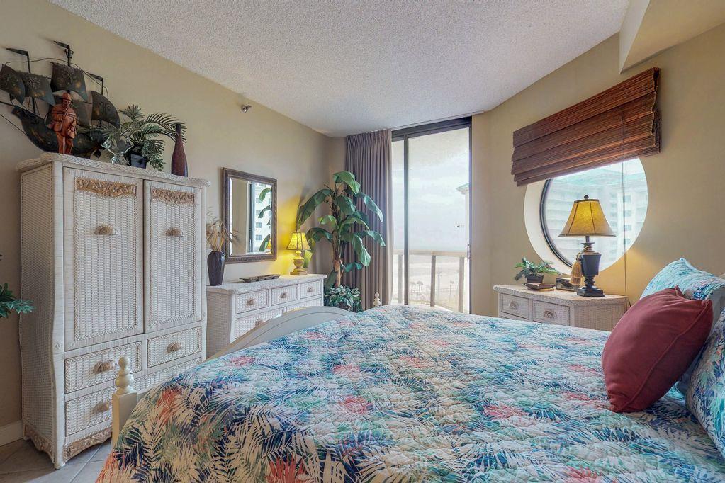 DESTIN SURFSIDE CONDO - Residential