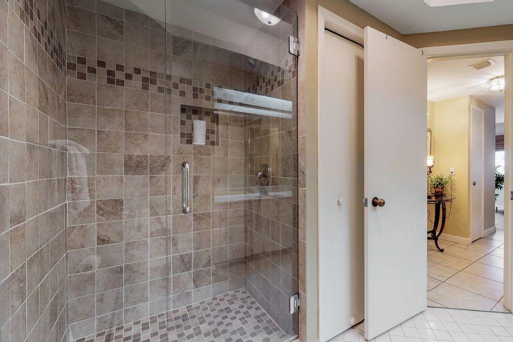 DESTIN SURFSIDE CONDO - Residential