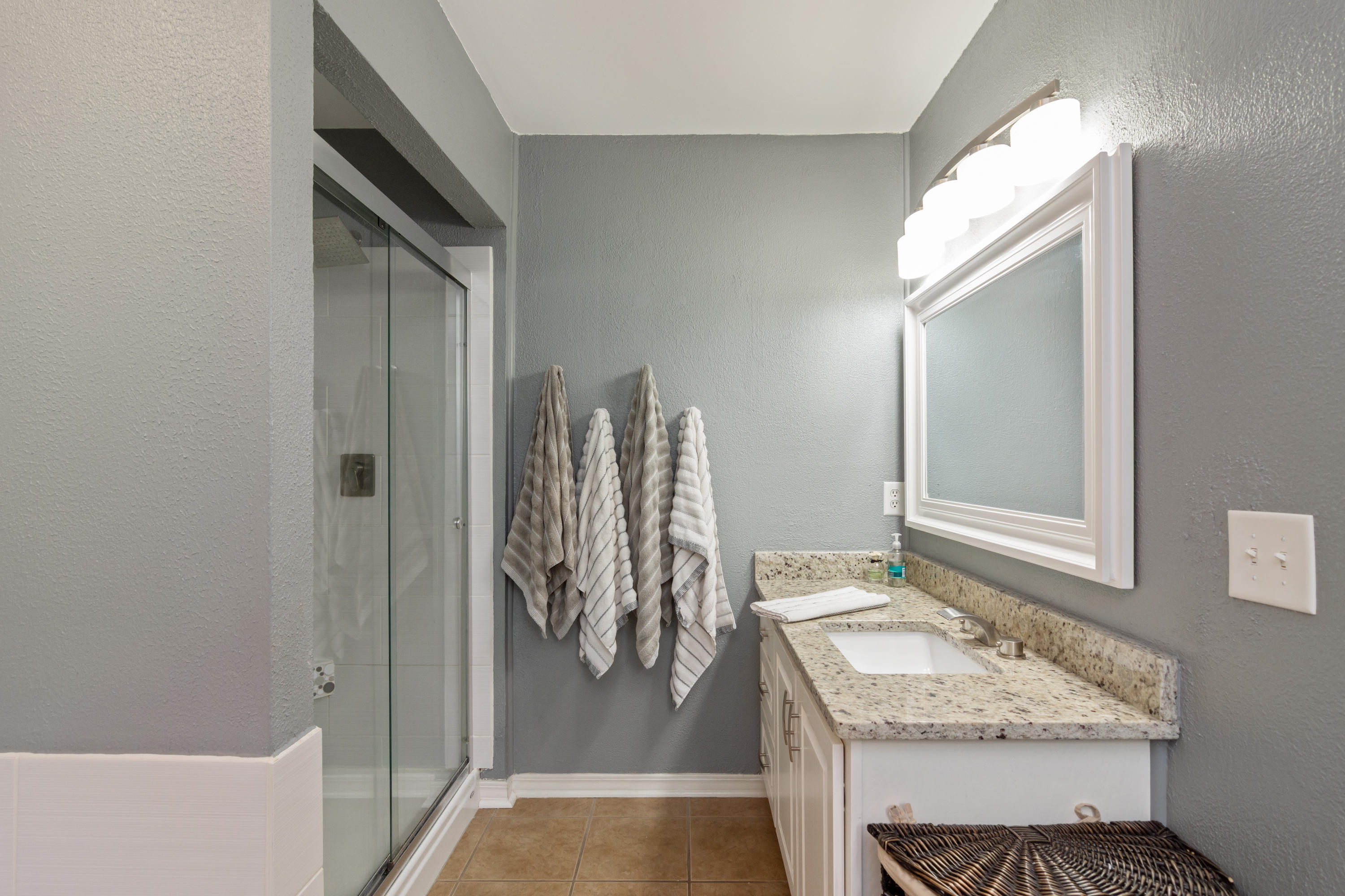 ROCKY BAYOU COUNTRY CLUB ESTATES 3 - Residential