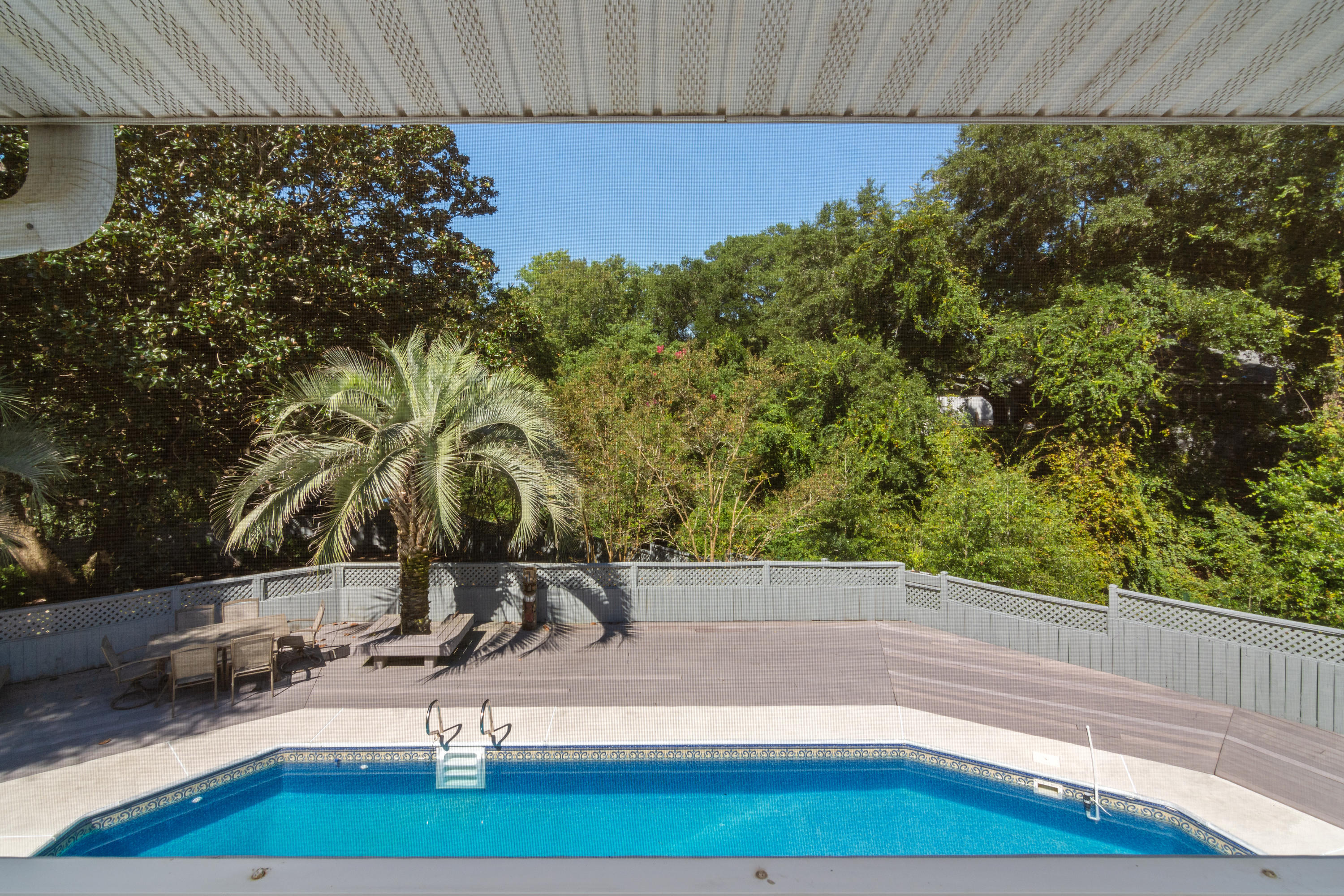 ROCKY BAYOU COUNTRY CLUB ESTATES 3 - Residential