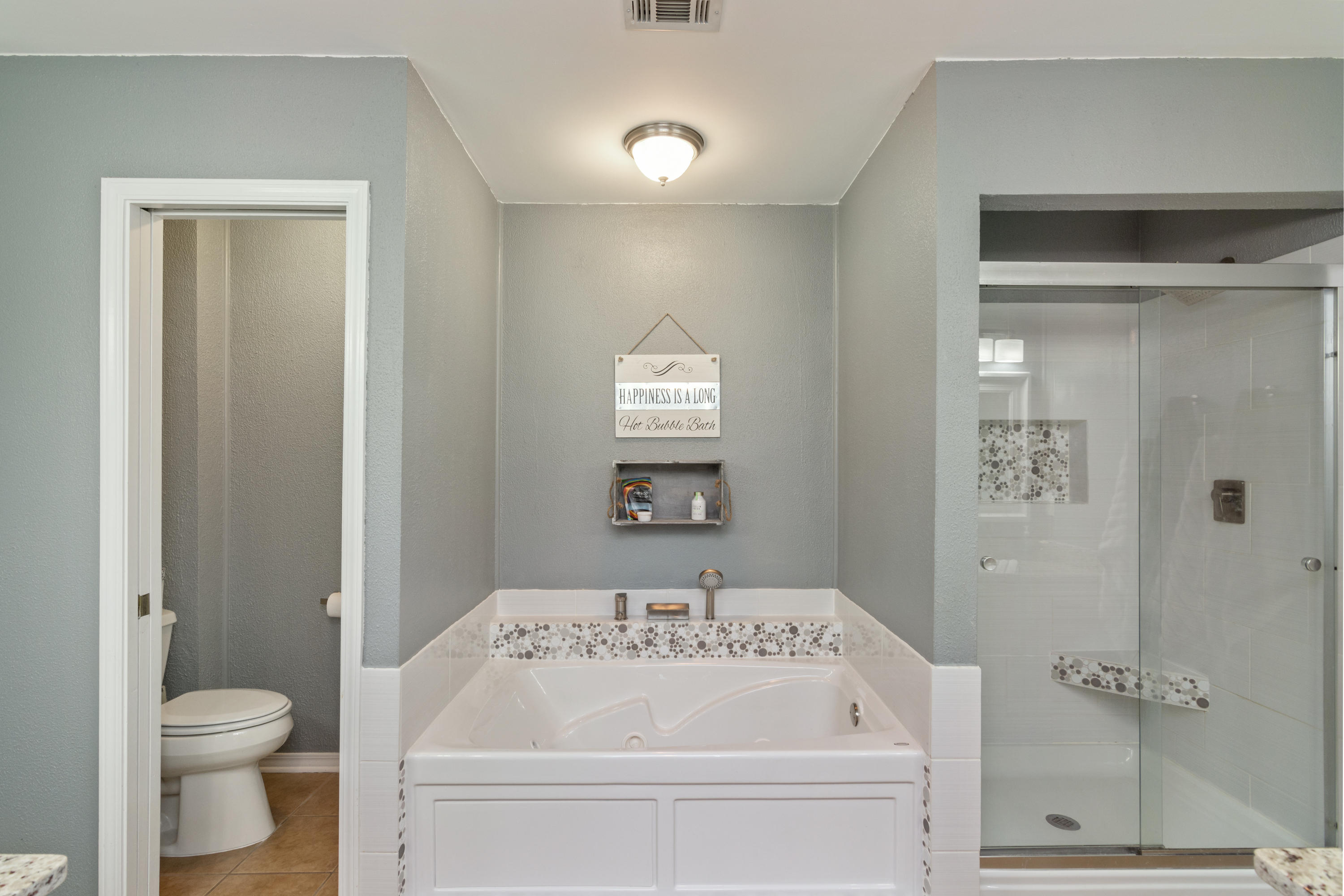 ROCKY BAYOU COUNTRY CLUB ESTATES 3 - Residential