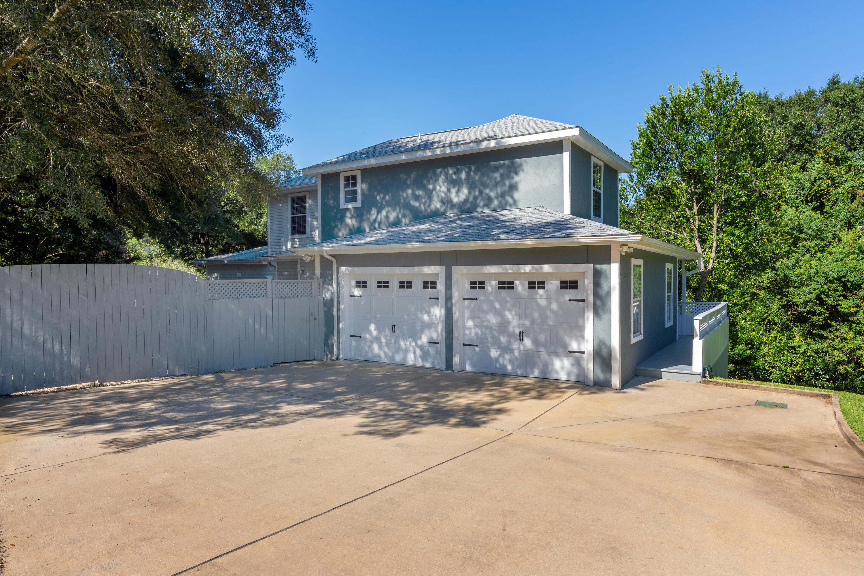 ROCKY BAYOU COUNTRY CLUB ESTATES 3 - Residential