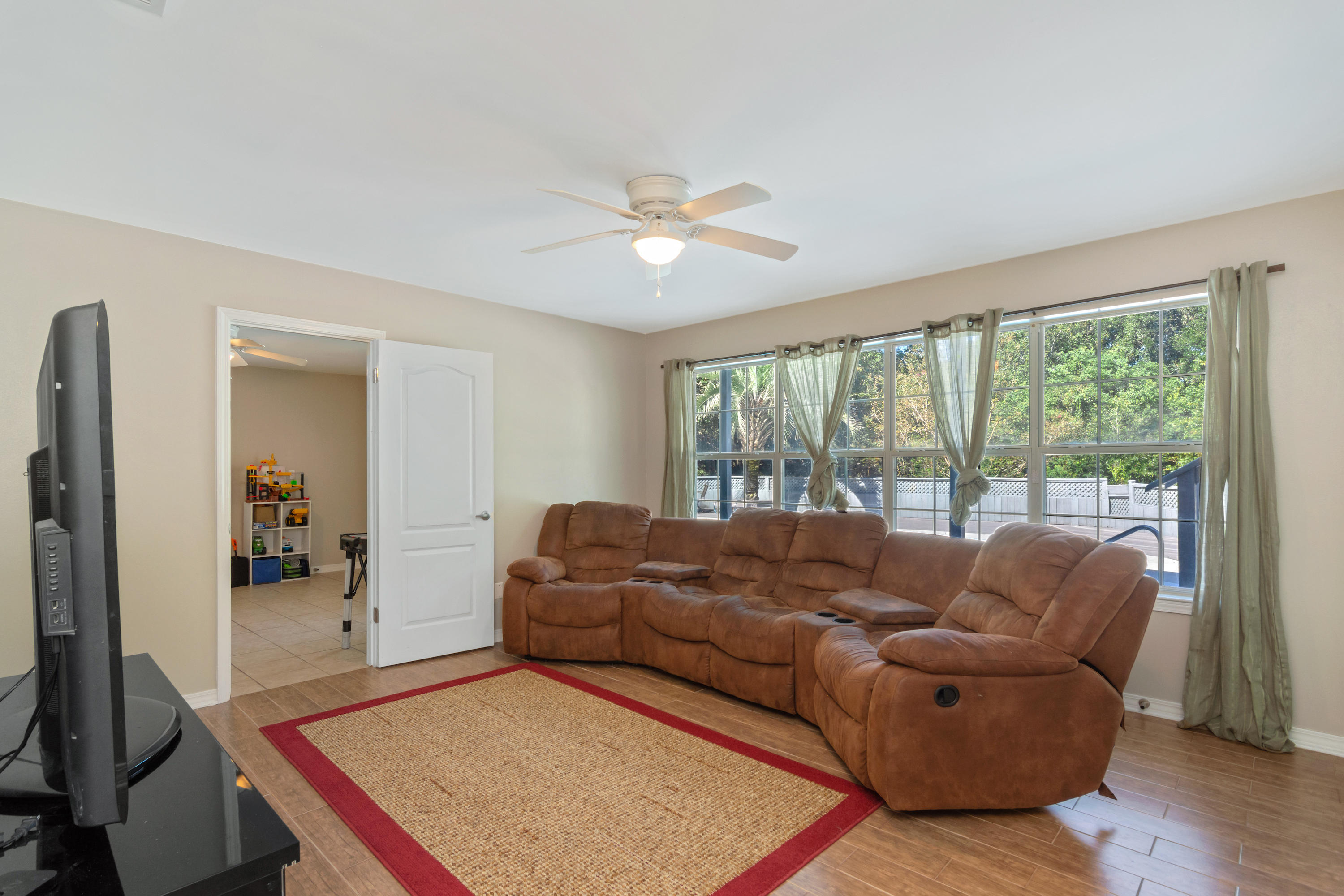 ROCKY BAYOU COUNTRY CLUB ESTATES 3 - Residential