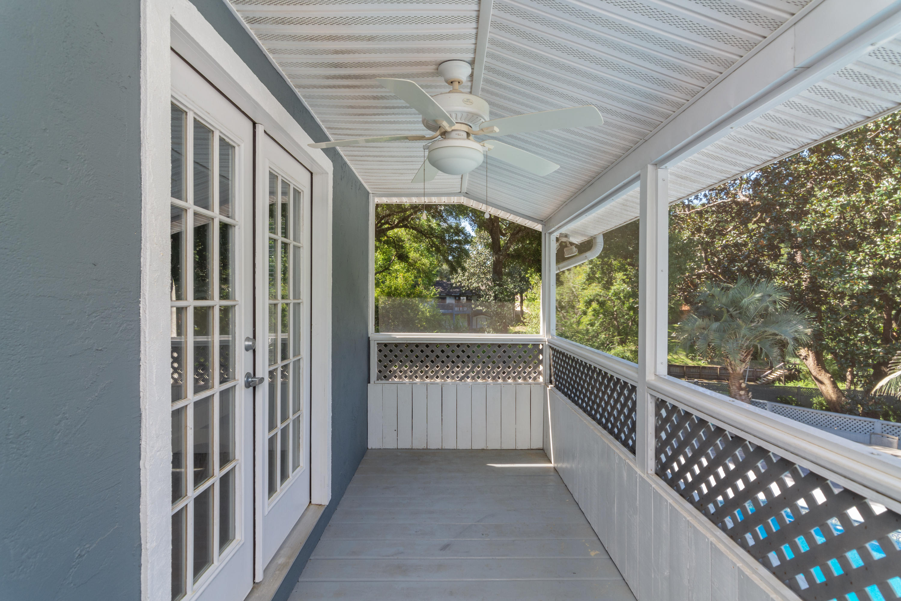 ROCKY BAYOU COUNTRY CLUB ESTATES 3 - Residential