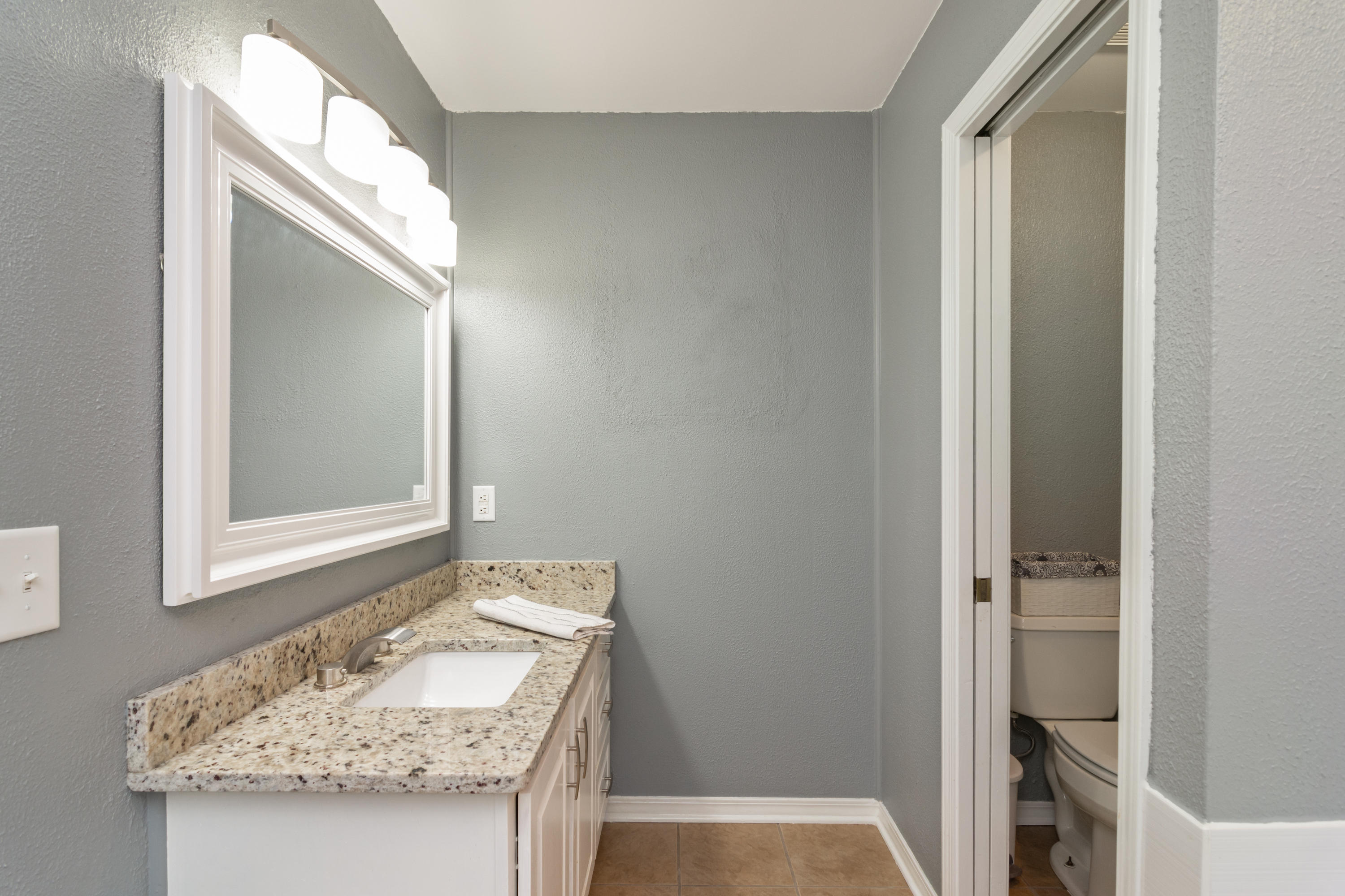 ROCKY BAYOU COUNTRY CLUB ESTATES 3 - Residential