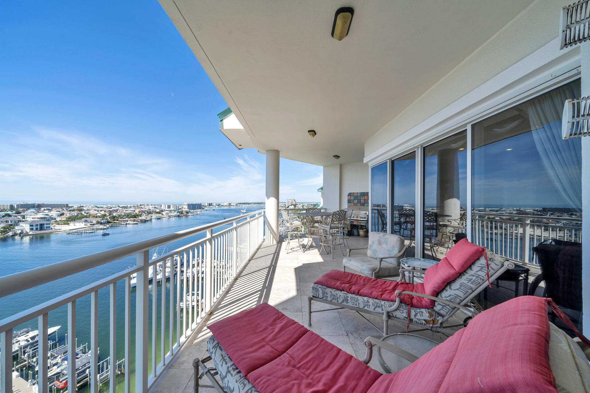 GRAND HARBOR - Residential