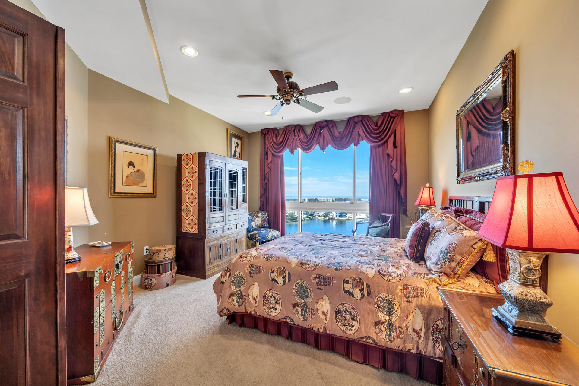 GRAND HARBOR - Residential